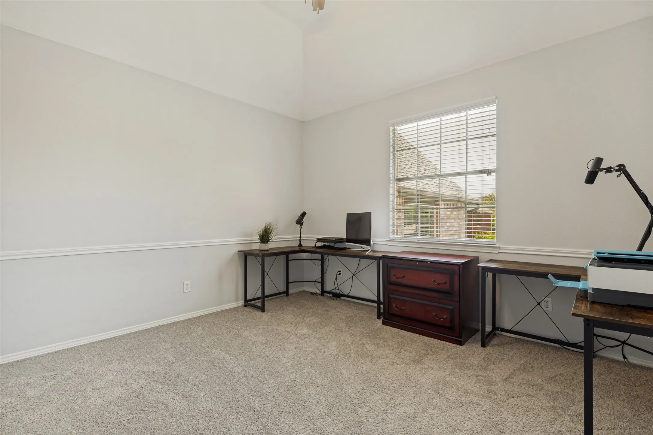 Single Family Residence For Sale in Collin County , 5604 Exeter Drive, Richardson, Texas 75082, 5 Bedroom, 4 Bathroom, 2 Garage spaces, 4,048 Sqft, built in 1992, mls#21310849, Real Estate Agent in Richardson, Homes For Sale in Collin county, Homes For Sale in Richardson, Realtor in Richardson Texas, Real Estate Brokerage Independent Realty Texas, Luminita Cordes Realtor