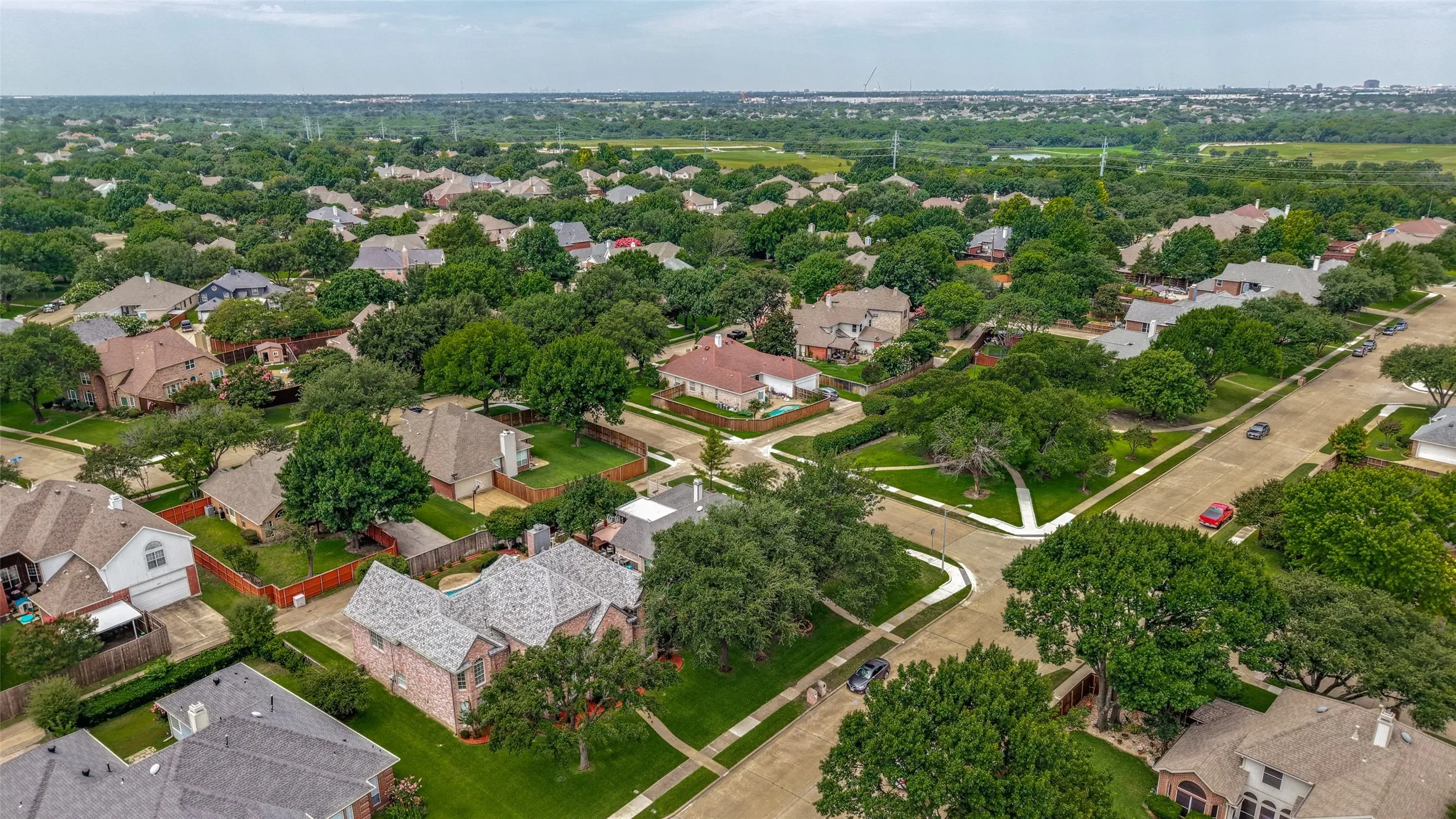 Single Family Residence For Sale in Collin County , 5604 Exeter Drive, Richardson, Texas 75082, 5 Bedroom, 4 Bathroom, 2 Garage spaces, 4,048 Sqft, built in 1992, mls#21310849, Real Estate Agent in Richardson, Homes For Sale in Collin county, Homes For Sale in Richardson, Realtor in Richardson Texas, Real Estate Brokerage Independent Realty Texas, Luminita Cordes Realtor