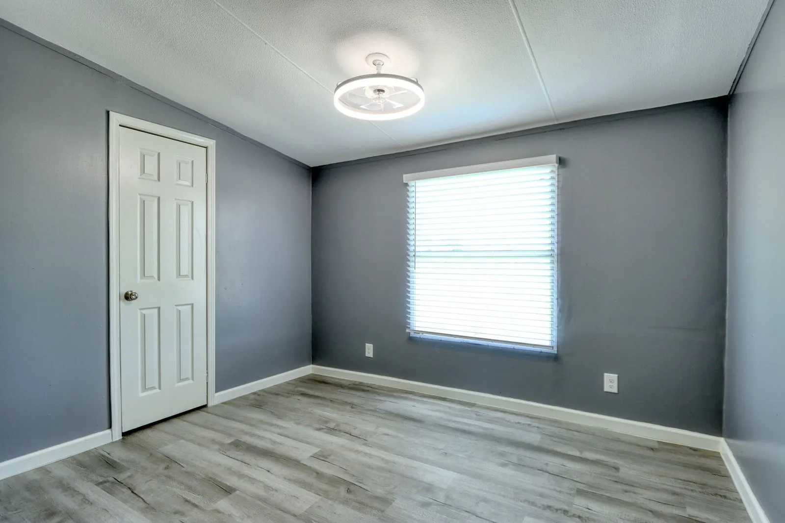 Mobile Home For Sale in Hunt County , 2736 COUNTY ROAD 2134, Caddo Mills, Texas 75135, 4 Bedroom, 2 Bathroom, Garage spaces, 2,128 Sqft, built in 1998, mls#21314182, Real Estate Agent in Caddo Mills, Homes For Sale in Hunt county, Homes For Sale in Caddo Mills, Realtor in Caddo Mills Texas, Real Estate Brokerage Independent Realty Texas, Luminita Cordes Realtor