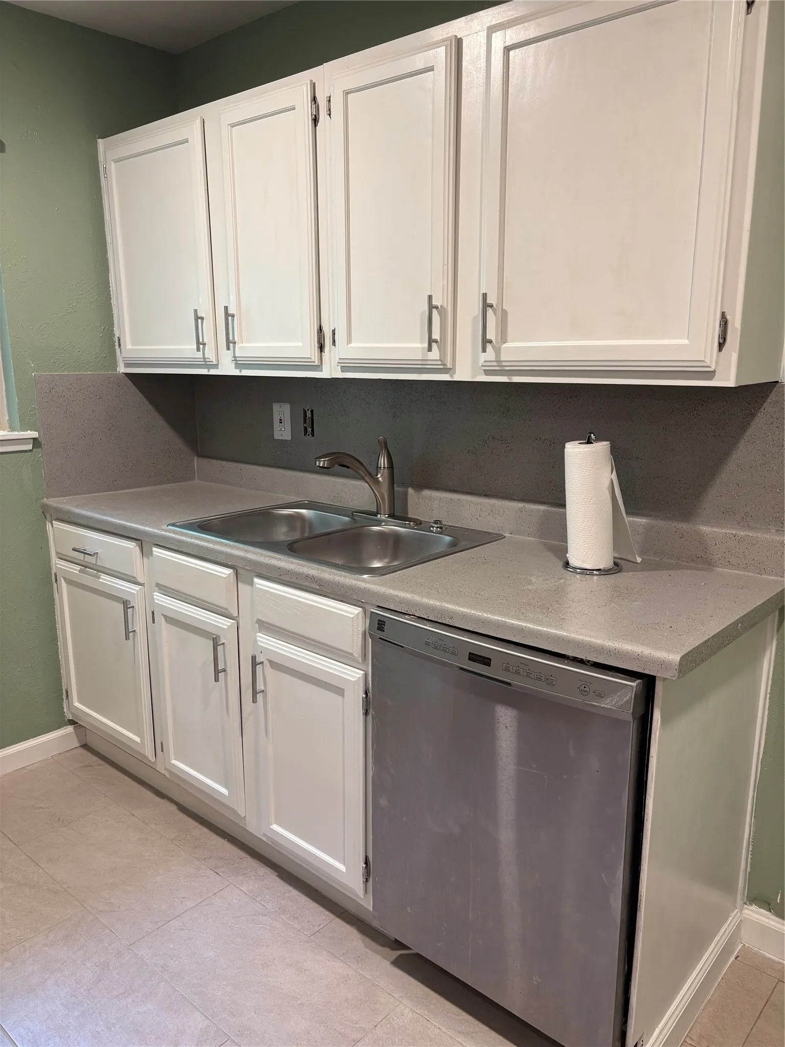 Single Family Residence For Sale in Dallas County , 10207 Sweet Gum Street, Dallas, Texas 75249, 3 Bedroom, 2 Bathroom, 2 Garage spaces, 1,722 Sqft, built in 1979, mls#21314045, Real Estate Agent in Dallas, Homes For Sale in Dallas county, Homes For Sale in Dallas, Realtor in Dallas Texas, Real Estate Brokerage Independent Realty Texas, Luminita Cordes Realtor