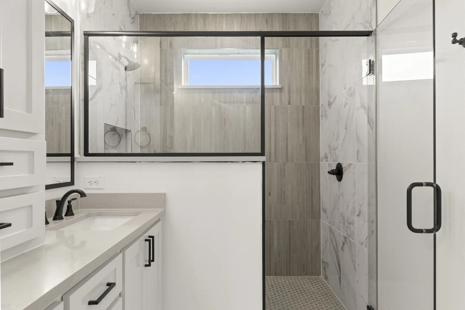 14_15. 2520 Honor - Bath (2)