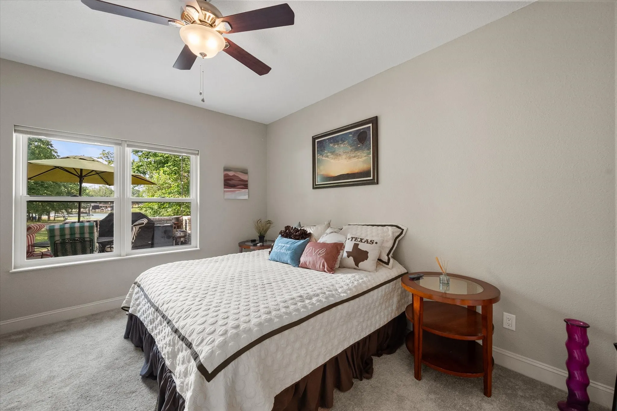 Single Family Residence For Sale in Navarro County , 930 Waters Edge Drive, Corsicana, Texas 75109, 3 Bedroom, 3 Bathroom, 3 Garage spaces, 3,138 Sqft, built in 2021, mls#21313833, Real Estate Agent in Corsicana, Homes For Sale in Navarro county, Homes For Sale in Corsicana, Realtor in Corsicana Texas, Real Estate Brokerage Independent Realty Texas, Luminita Cordes Realtor