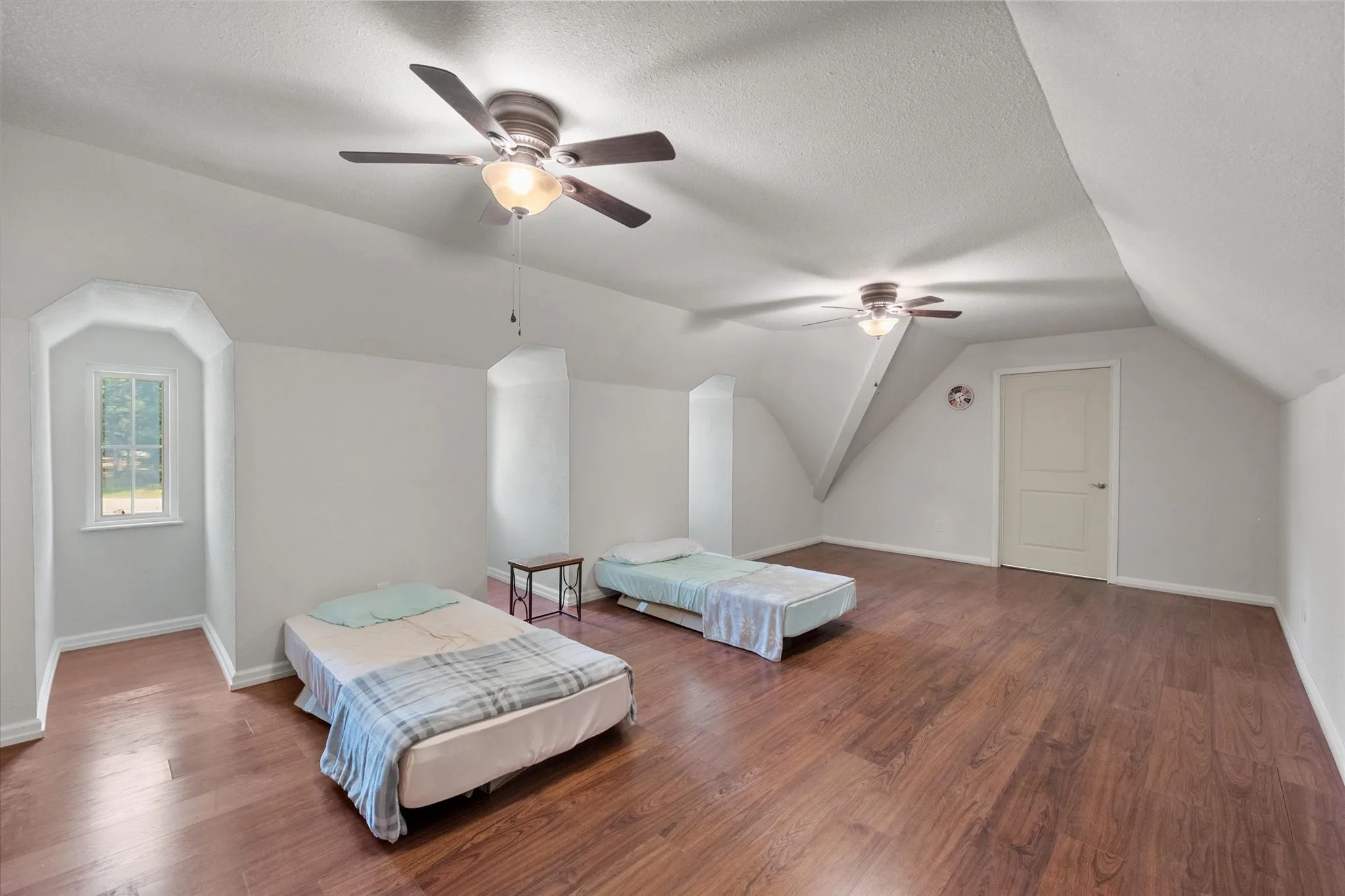 2nd Floor Family Room