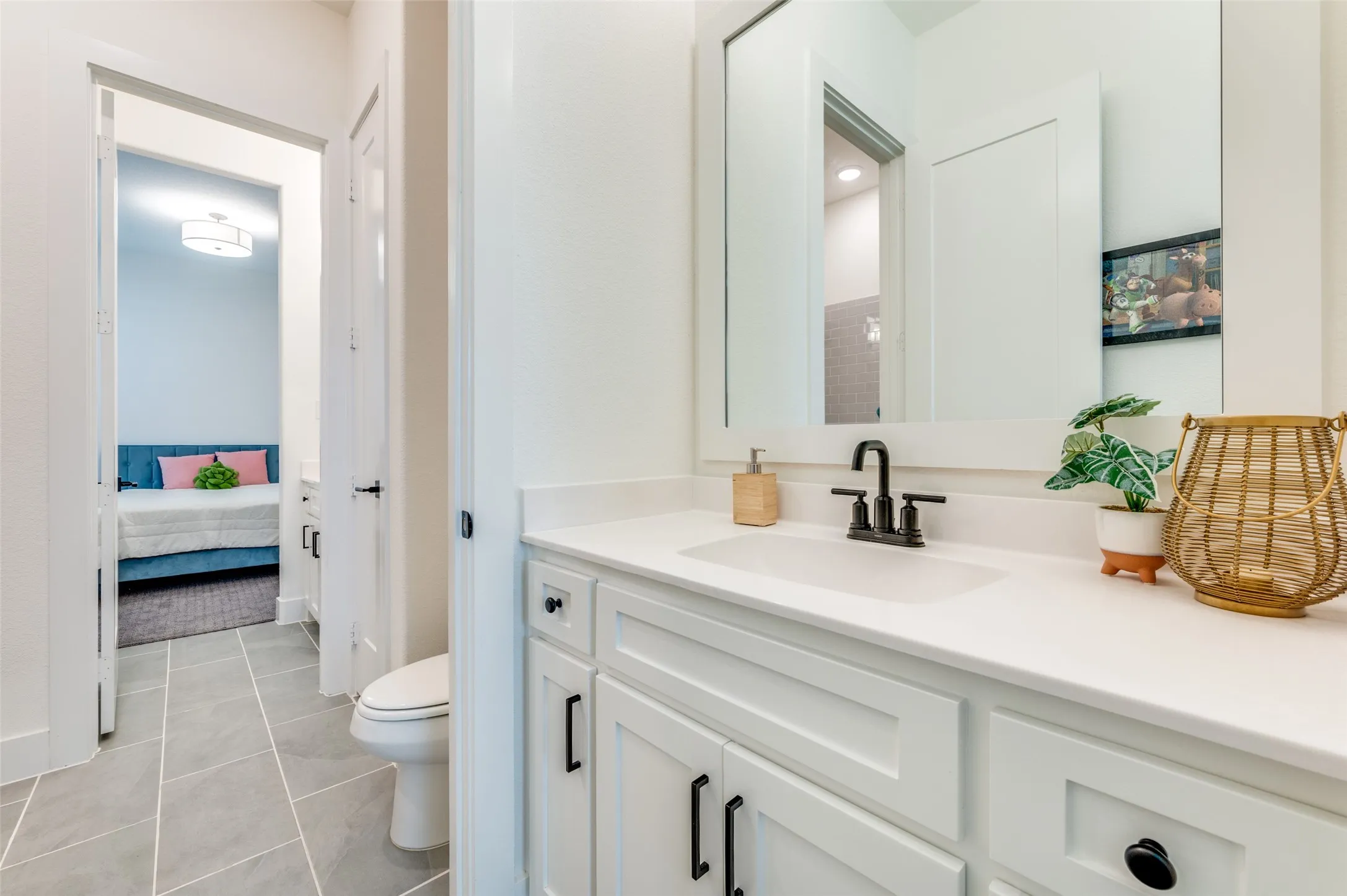 Beautifully finished secondary J&J bath designed with timeless style and everyday functionality.