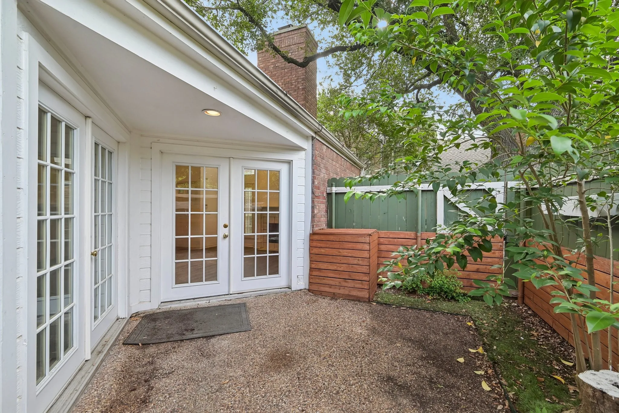 Condominium For Sale in Collin County , 17860 Windflower Way 1704, Dallas, Texas 75252, 2 Bedroom, 3 Bathroom, Garage spaces, 1,365 Sqft, built in 1985, mls#21309096, Real Estate Agent in Dallas, Homes For Sale in Collin county, Homes For Sale in Dallas, Realtor in Dallas Texas, Real Estate Brokerage Independent Realty Texas, Luminita Cordes Realtor
