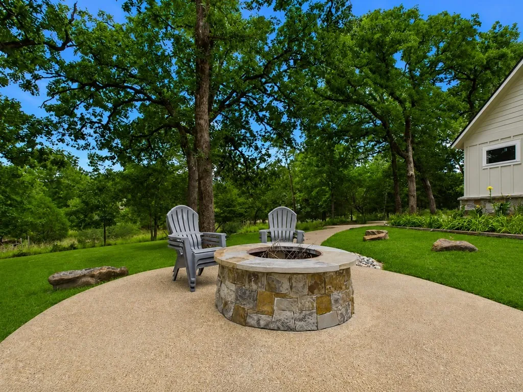 Single Family Residence For Sale in Henderson County , 8307 Charlya Drive, Athens, Texas 75752, 3 Bedroom, 2 Bathroom, 2 Garage spaces, 2,197 Sqft, built in 2023, mls#21309790, Real Estate Agent in Athens, Homes For Sale in Henderson county, Homes For Sale in Athens, Realtor in Athens Texas, Real Estate Brokerage Independent Realty Texas, Luminita Cordes Realtor