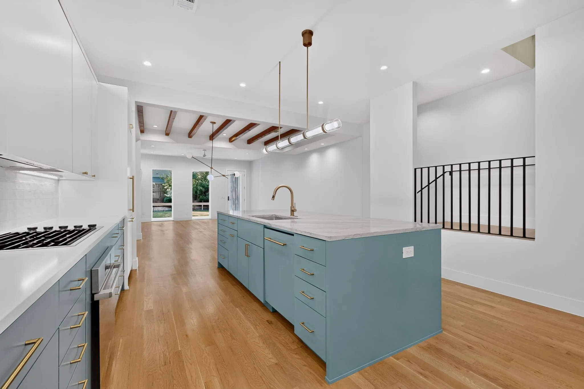 Single Family Residence For Sale in Dallas County , 5012 Mission Avenue, Dallas, Texas 75206, 4 Bedroom, 4 Bathroom, 2 Garage spaces, 2,840 Sqft, built in 2020, mls#21312975, Real Estate Agent in Dallas, Homes For Sale in Dallas county, Homes For Sale in Dallas, Realtor in Dallas Texas, Real Estate Brokerage Independent Realty Texas, Luminita Cordes Realtor