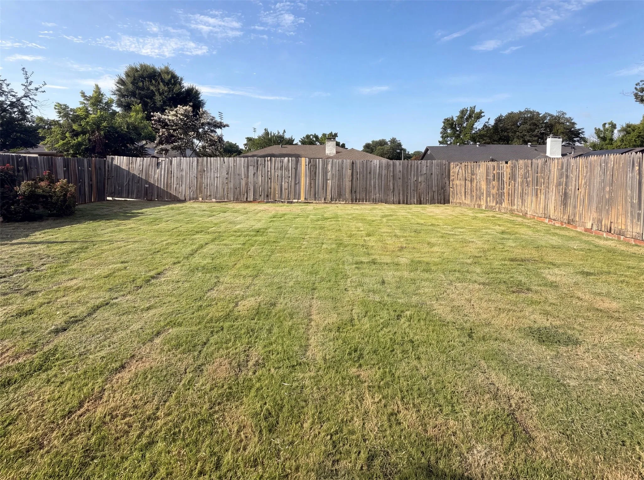 Single Family Residence For Sale in Dallas County , 1618 Woodcrest Lane, Carrollton, Texas 75006, 3 Bedroom, 2 Bathroom, 2 Garage spaces, 1,976 Sqft, built in 1970, mls#21314235, Real Estate Agent in Carrollton, Homes For Sale in Dallas county, Homes For Sale in Carrollton, Realtor in Carrollton Texas, Real Estate Brokerage Independent Realty Texas, Luminita Cordes Realtor