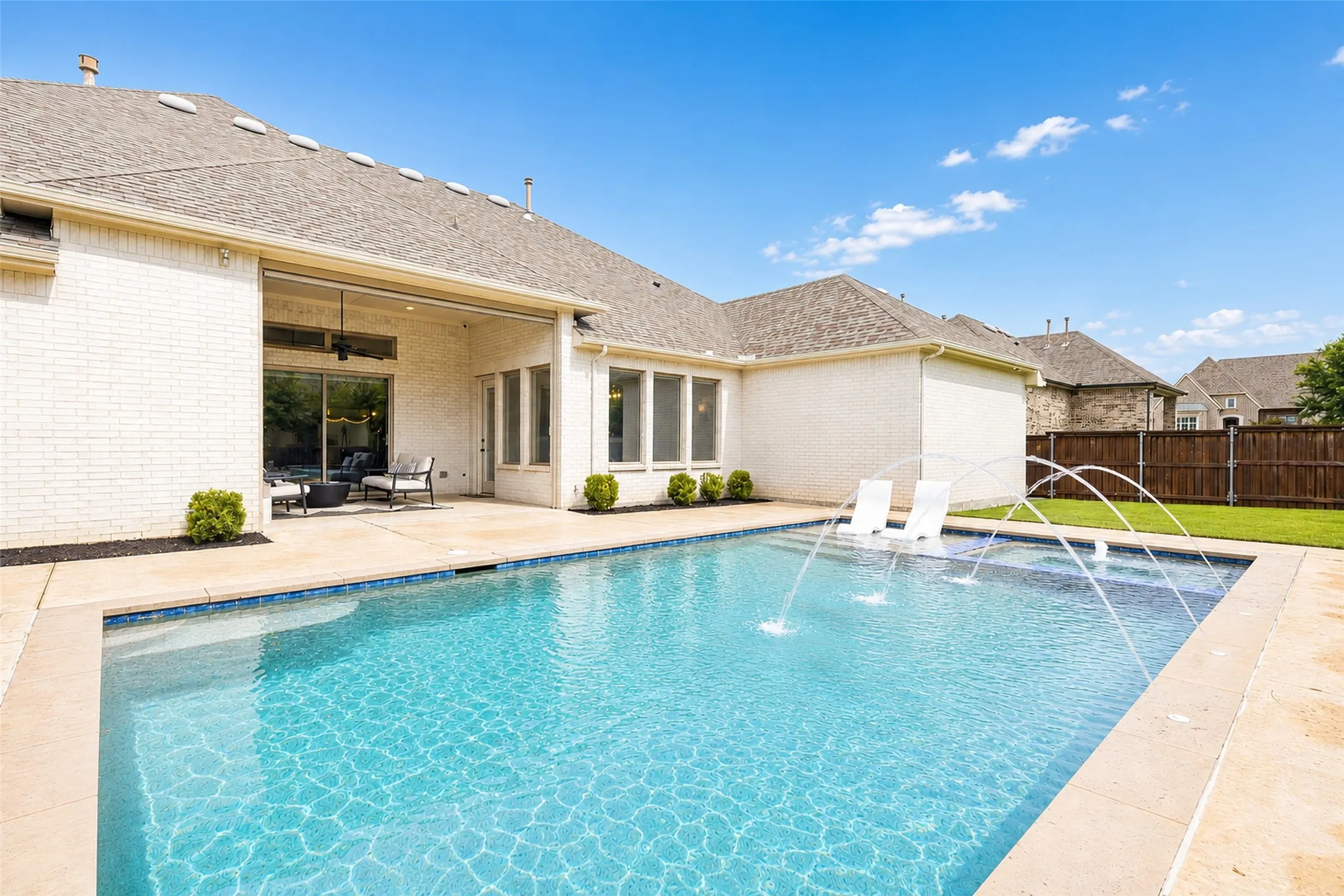 Single Family Residence For Sale in Collin County , 820 Shackleford Lane, Prosper, Texas 75078, 4 Bedroom, 5 Bathroom, 3 Garage spaces, 3,784 Sqft, built in 2019, mls#21313948, Real Estate Agent in Prosper, Homes For Sale in Collin county, Homes For Sale in Prosper, Realtor in Prosper Texas, Real Estate Brokerage Independent Realty Texas, Luminita Cordes Realtor