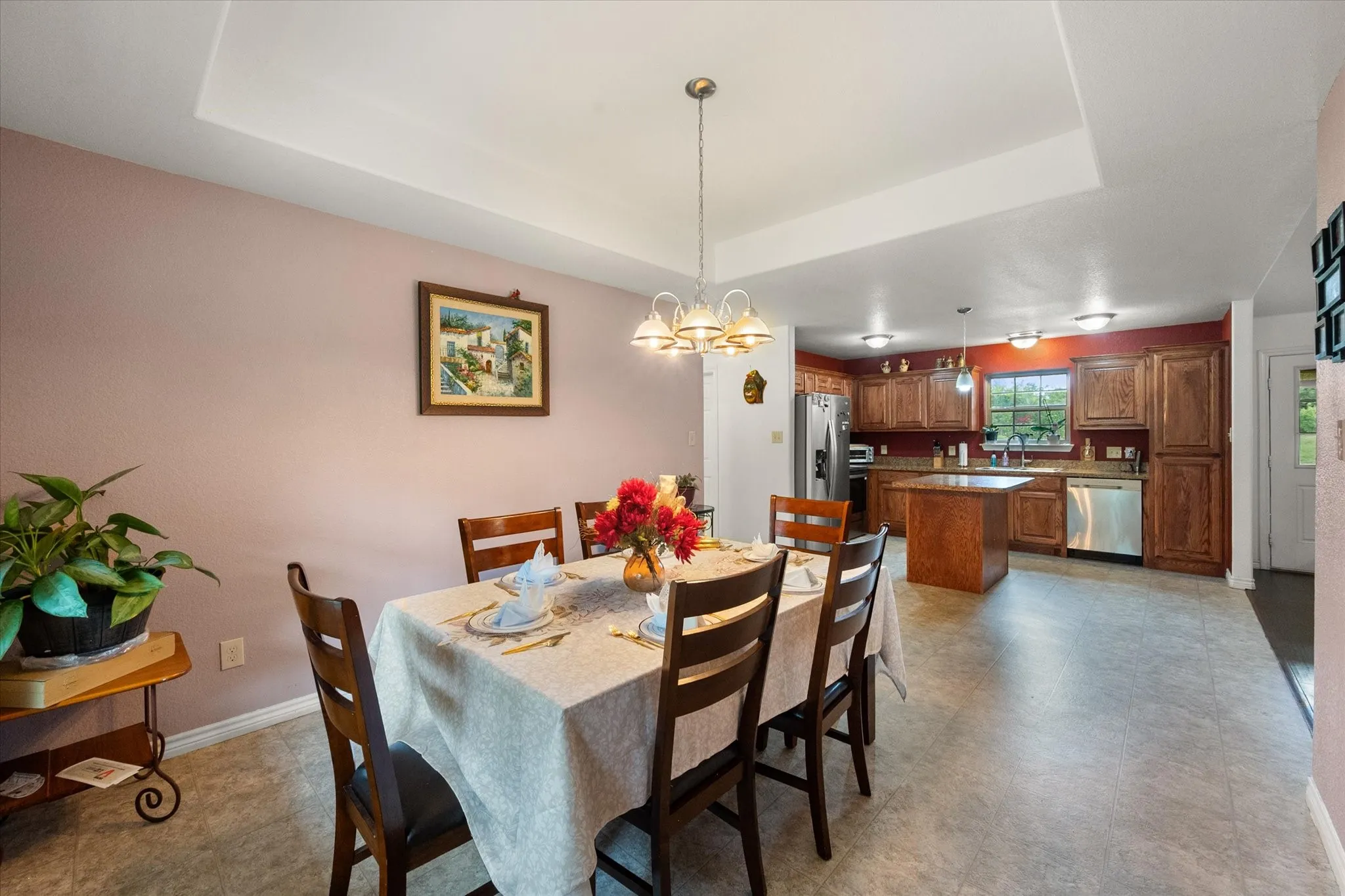Single Family Residence For Sale in Navarro County , 123 Clubhouse Drive, Corsicana, Texas 75109, 3 Bedroom, 2 Bathroom, 2 Garage spaces, 1,948 Sqft, built in 2019, mls#21314243, Real Estate Agent in Corsicana, Homes For Sale in Navarro county, Homes For Sale in Corsicana, Realtor in Corsicana Texas, Real Estate Brokerage Independent Realty Texas, Luminita Cordes Realtor
