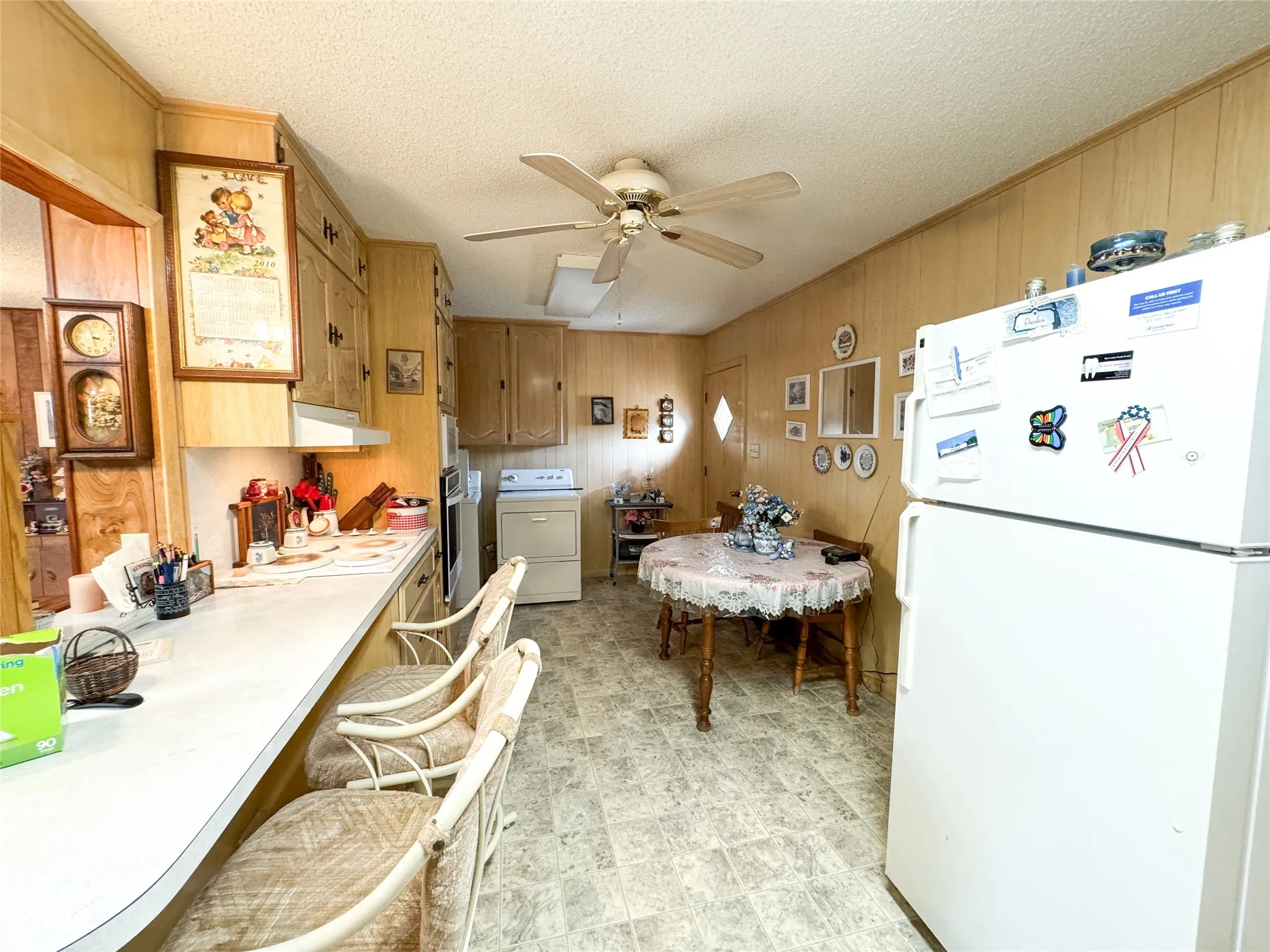 Single Family Residence For Sale in Haskell County , 918 N 6th Street, Haskell, Texas 79521, 2 Bedroom, 1 Bathroom, 2 Garage spaces, 1,070 Sqft, built in 1986, mls#21309620, Real Estate Agent in Haskell, Homes For Sale in Haskell county, Homes For Sale in Haskell, Realtor in Haskell Texas, Real Estate Brokerage Independent Realty Texas, Luminita Cordes Realtor