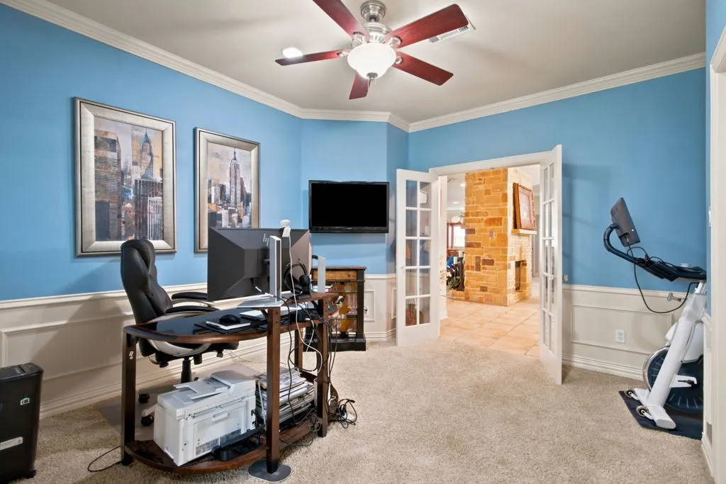 Single Family Residence For Sale in Tarrant County , 325 Driftwood Court, Azle, Texas 76020, 4 Bedroom, 4 Bathroom, 3 Garage spaces, 3,606 Sqft, built in 2002, mls#21307735, Real Estate Agent in Azle, Homes For Sale in Tarrant county, Homes For Sale in Azle, Realtor in Azle Texas, Real Estate Brokerage Independent Realty Texas, Luminita Cordes Realtor