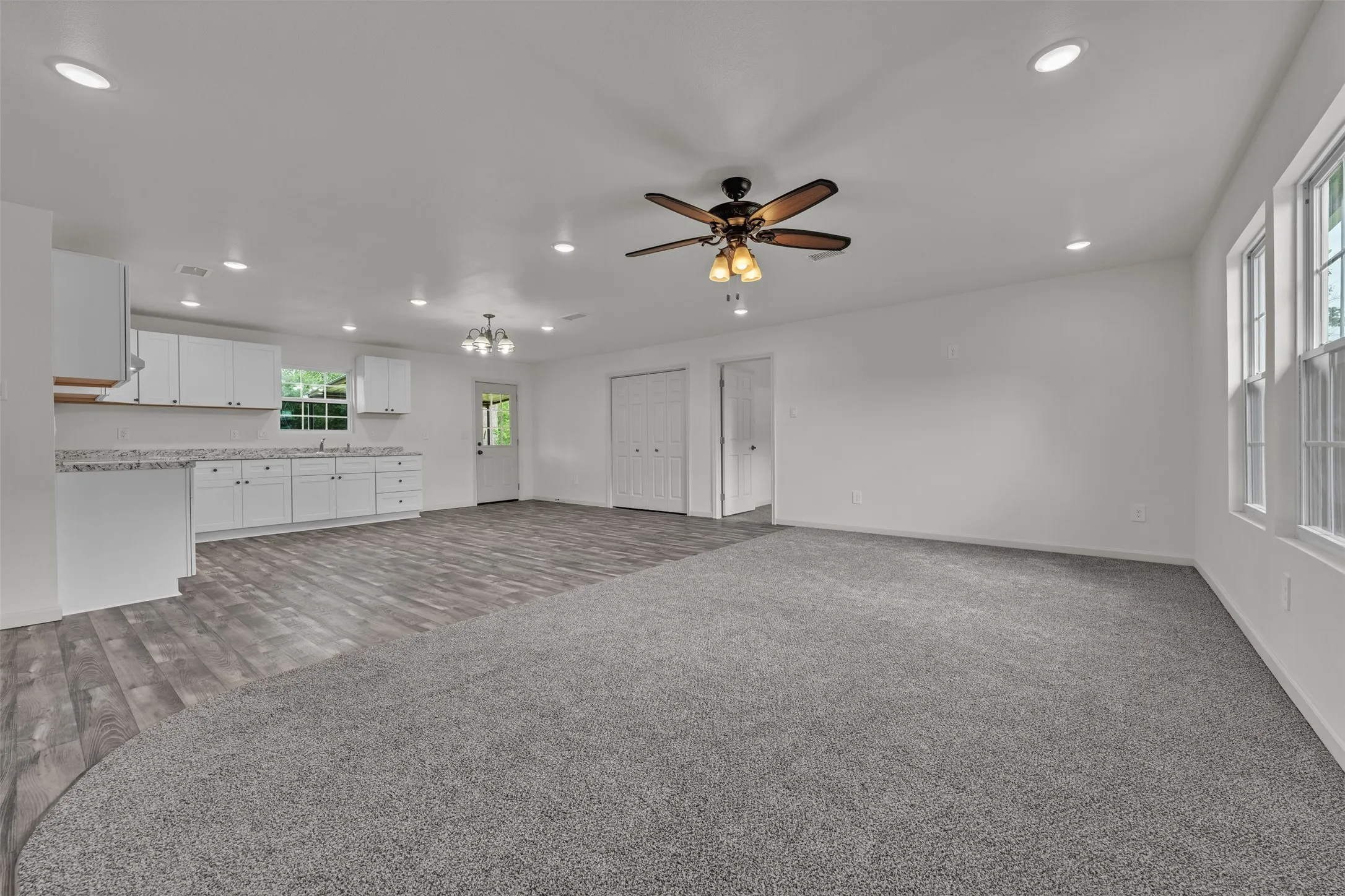 Single Family Residence For Sale in Tarrant County , 6410 Renwood Drive, Fort Worth, Texas 76140, 3 Bedroom, 2 Bathroom, Garage spaces, 1,400 Sqft, built in 1954, mls#21311797, Real Estate Agent in Fort Worth, Homes For Sale in Tarrant county, Homes For Sale in Fort Worth, Realtor in Fort Worth Texas, Real Estate Brokerage Independent Realty Texas, Luminita Cordes Realtor