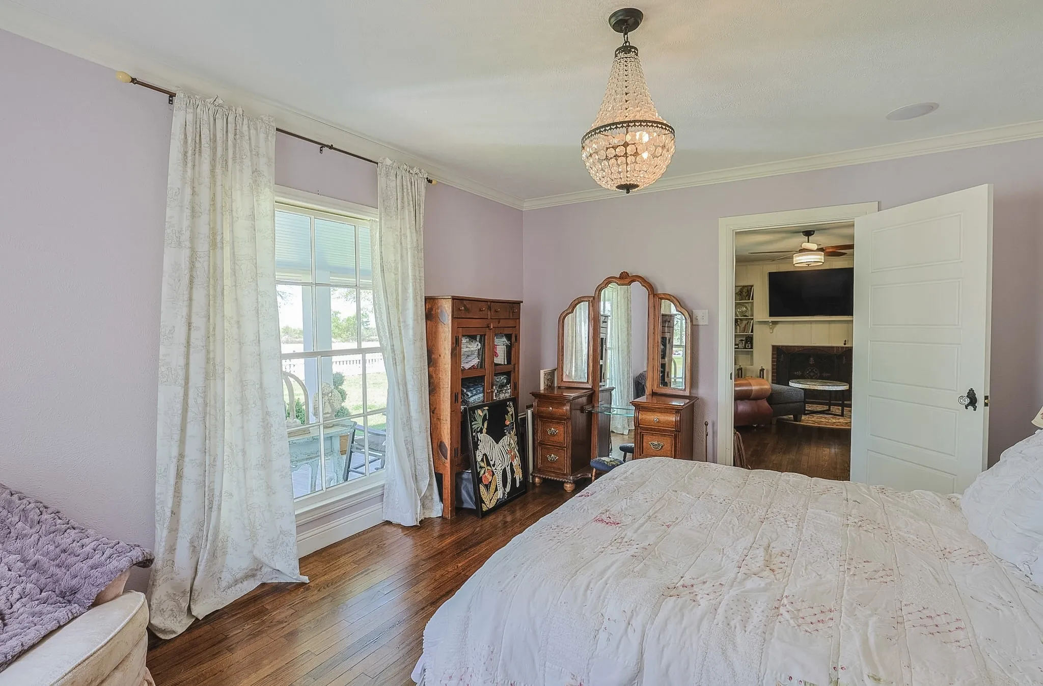 Single Family Residence For Sale in Palo Pinto County , 3661 S Highway 281, Mineral Wells, Texas 76067, 4 Bedroom, 2 Bathroom, Garage spaces, 2,420 Sqft, built in 1947, mls#21313745, Real Estate Agent in Mineral Wells, Homes For Sale in Palo Pinto county, Homes For Sale in Mineral Wells, Realtor in Mineral Wells Texas, Real Estate Brokerage Independent Realty Texas, Luminita Cordes Realtor
