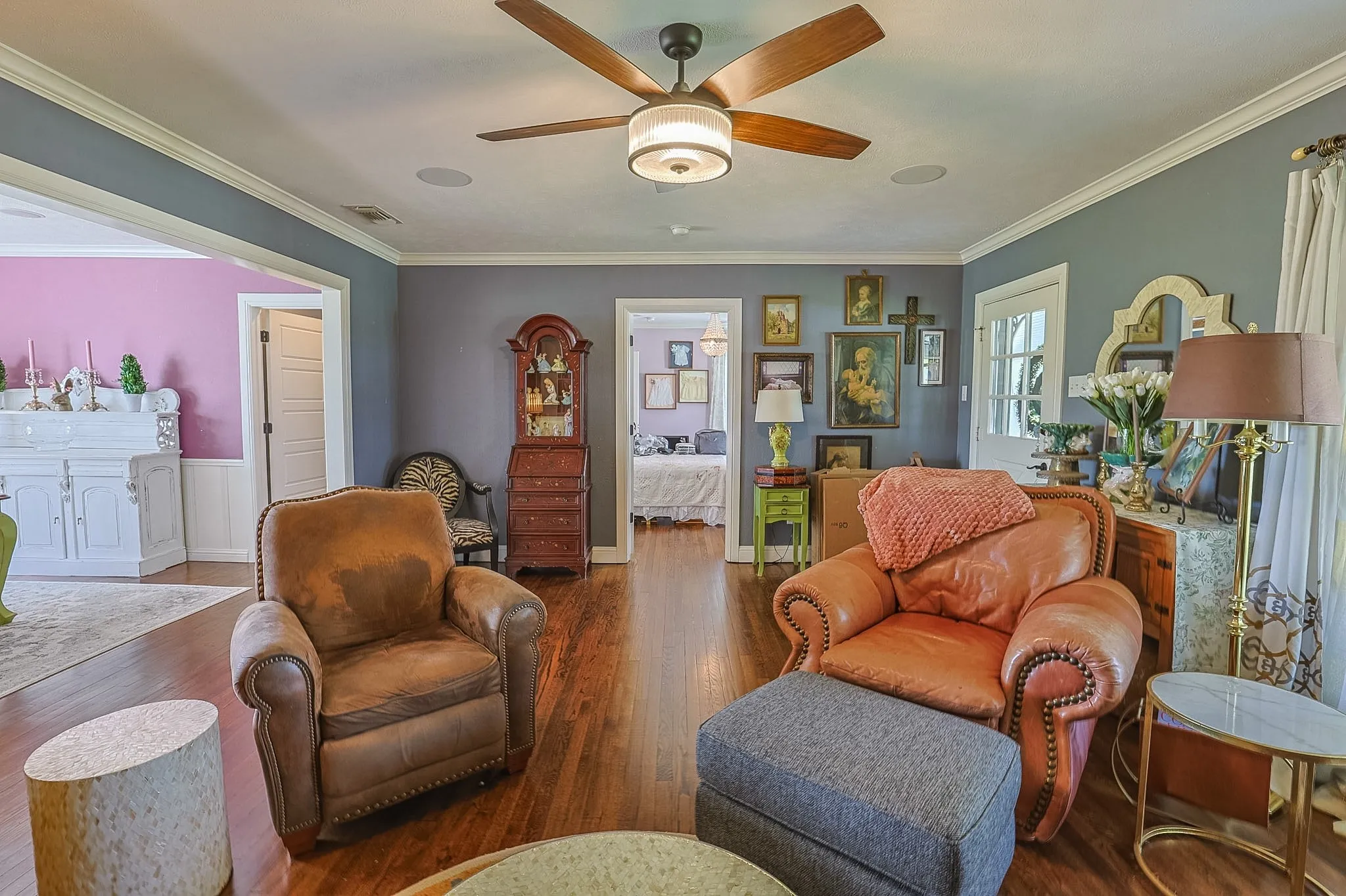 Single Family Residence For Sale in Palo Pinto County , 3661 S Highway 281, Mineral Wells, Texas 76067, 4 Bedroom, 2 Bathroom, Garage spaces, 2,420 Sqft, built in 1947, mls#21313745, Real Estate Agent in Mineral Wells, Homes For Sale in Palo Pinto county, Homes For Sale in Mineral Wells, Realtor in Mineral Wells Texas, Real Estate Brokerage Independent Realty Texas, Luminita Cordes Realtor