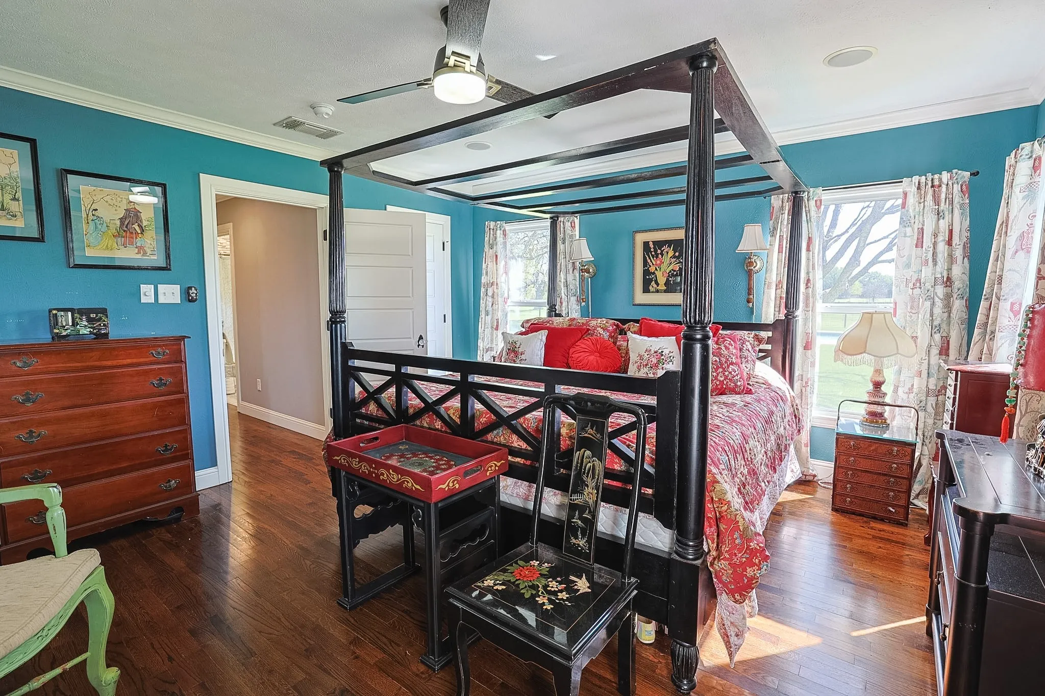 Single Family Residence For Sale in Palo Pinto County , 3661 S Highway 281, Mineral Wells, Texas 76067, 4 Bedroom, 2 Bathroom, Garage spaces, 2,420 Sqft, built in 1947, mls#21313745, Real Estate Agent in Mineral Wells, Homes For Sale in Palo Pinto county, Homes For Sale in Mineral Wells, Realtor in Mineral Wells Texas, Real Estate Brokerage Independent Realty Texas, Luminita Cordes Realtor