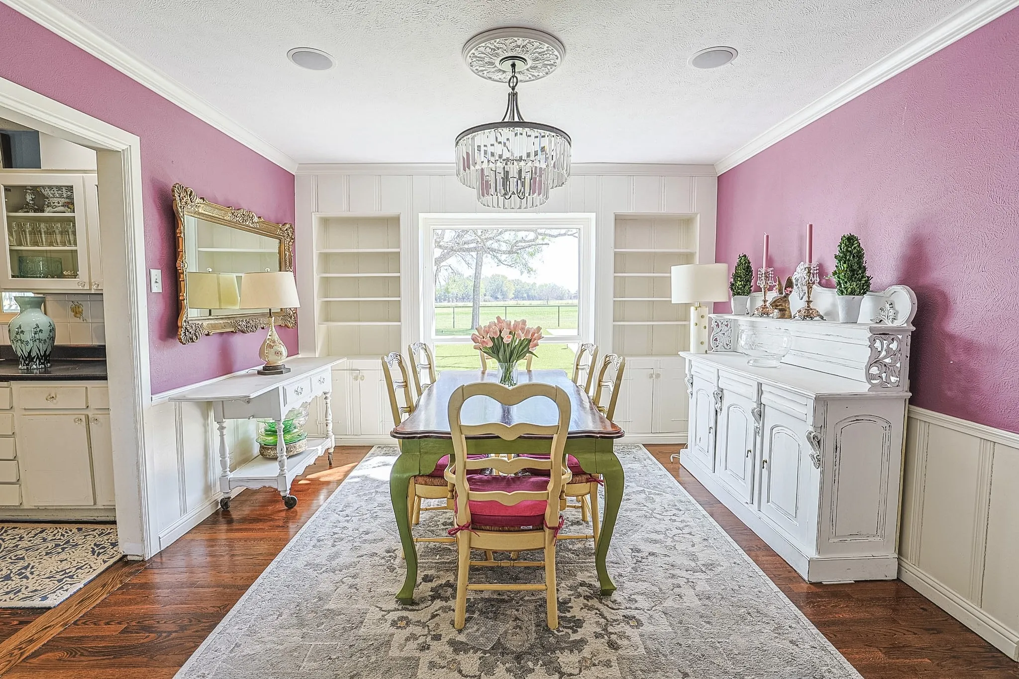 Single Family Residence For Sale in Palo Pinto County , 3661 S Highway 281, Mineral Wells, Texas 76067, 4 Bedroom, 2 Bathroom, Garage spaces, 2,420 Sqft, built in 1947, mls#21313745, Real Estate Agent in Mineral Wells, Homes For Sale in Palo Pinto county, Homes For Sale in Mineral Wells, Realtor in Mineral Wells Texas, Real Estate Brokerage Independent Realty Texas, Luminita Cordes Realtor