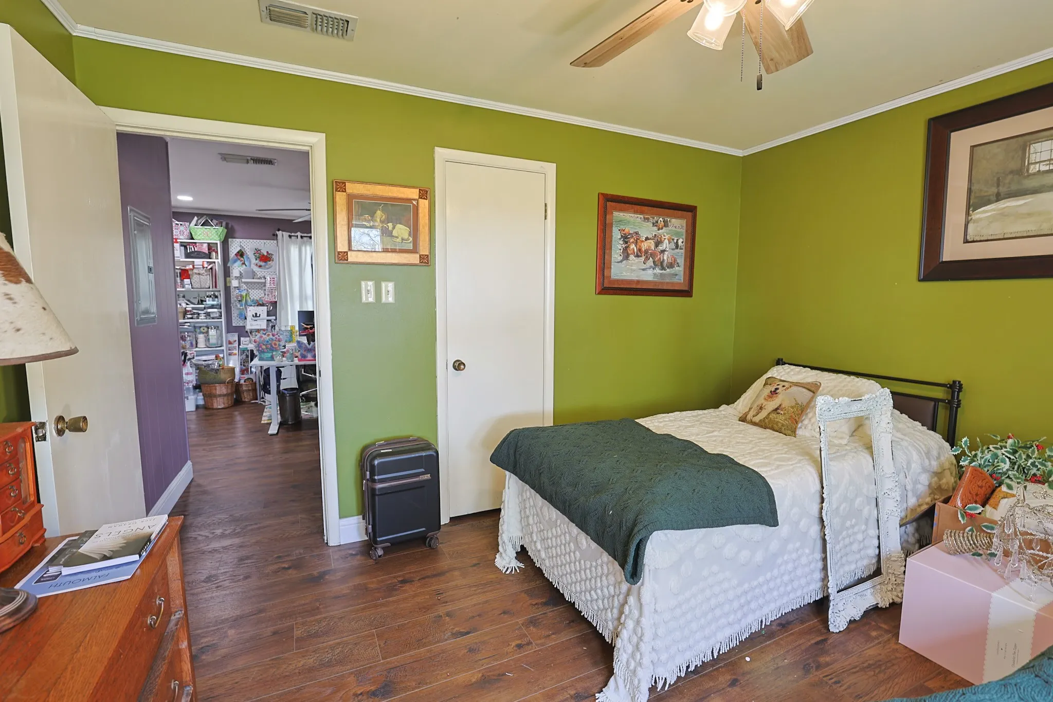 Single Family Residence For Sale in Palo Pinto County , 3661 S Highway 281, Mineral Wells, Texas 76067, 4 Bedroom, 2 Bathroom, Garage spaces, 2,420 Sqft, built in 1947, mls#21313745, Real Estate Agent in Mineral Wells, Homes For Sale in Palo Pinto county, Homes For Sale in Mineral Wells, Realtor in Mineral Wells Texas, Real Estate Brokerage Independent Realty Texas, Luminita Cordes Realtor