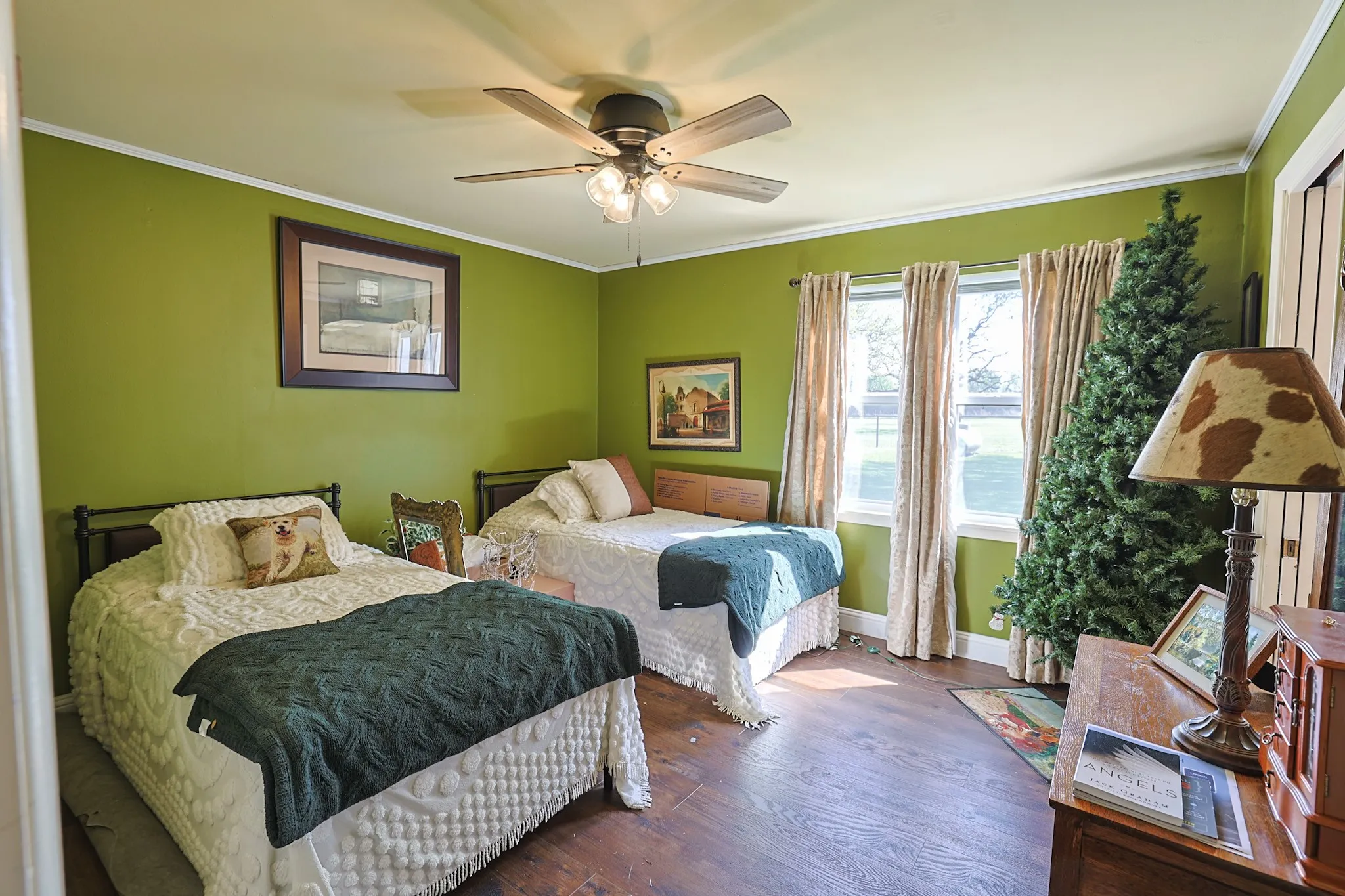 Single Family Residence For Sale in Palo Pinto County , 3661 S Highway 281, Mineral Wells, Texas 76067, 4 Bedroom, 2 Bathroom, Garage spaces, 2,420 Sqft, built in 1947, mls#21313745, Real Estate Agent in Mineral Wells, Homes For Sale in Palo Pinto county, Homes For Sale in Mineral Wells, Realtor in Mineral Wells Texas, Real Estate Brokerage Independent Realty Texas, Luminita Cordes Realtor