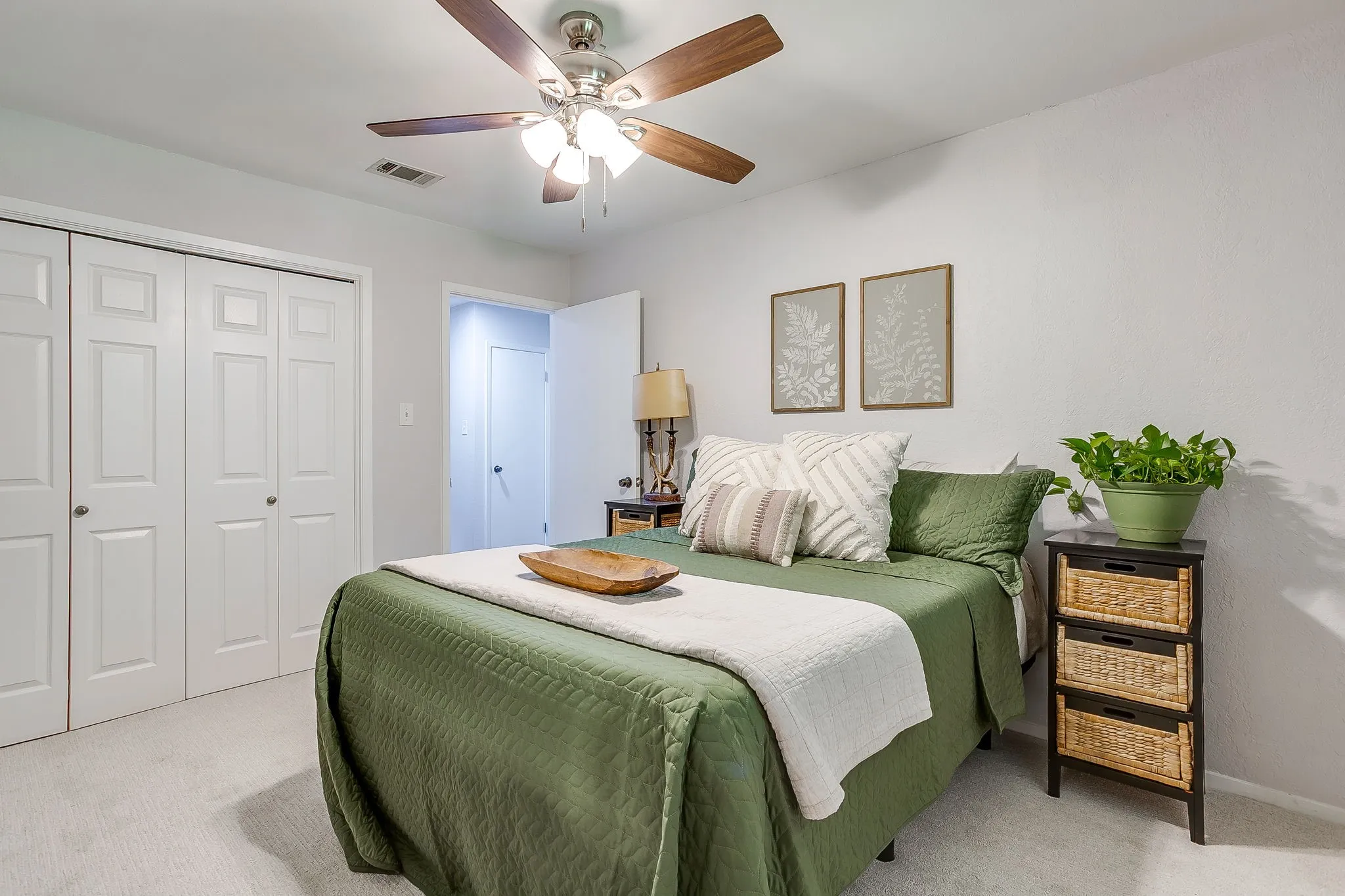 Guest Bedroom #1