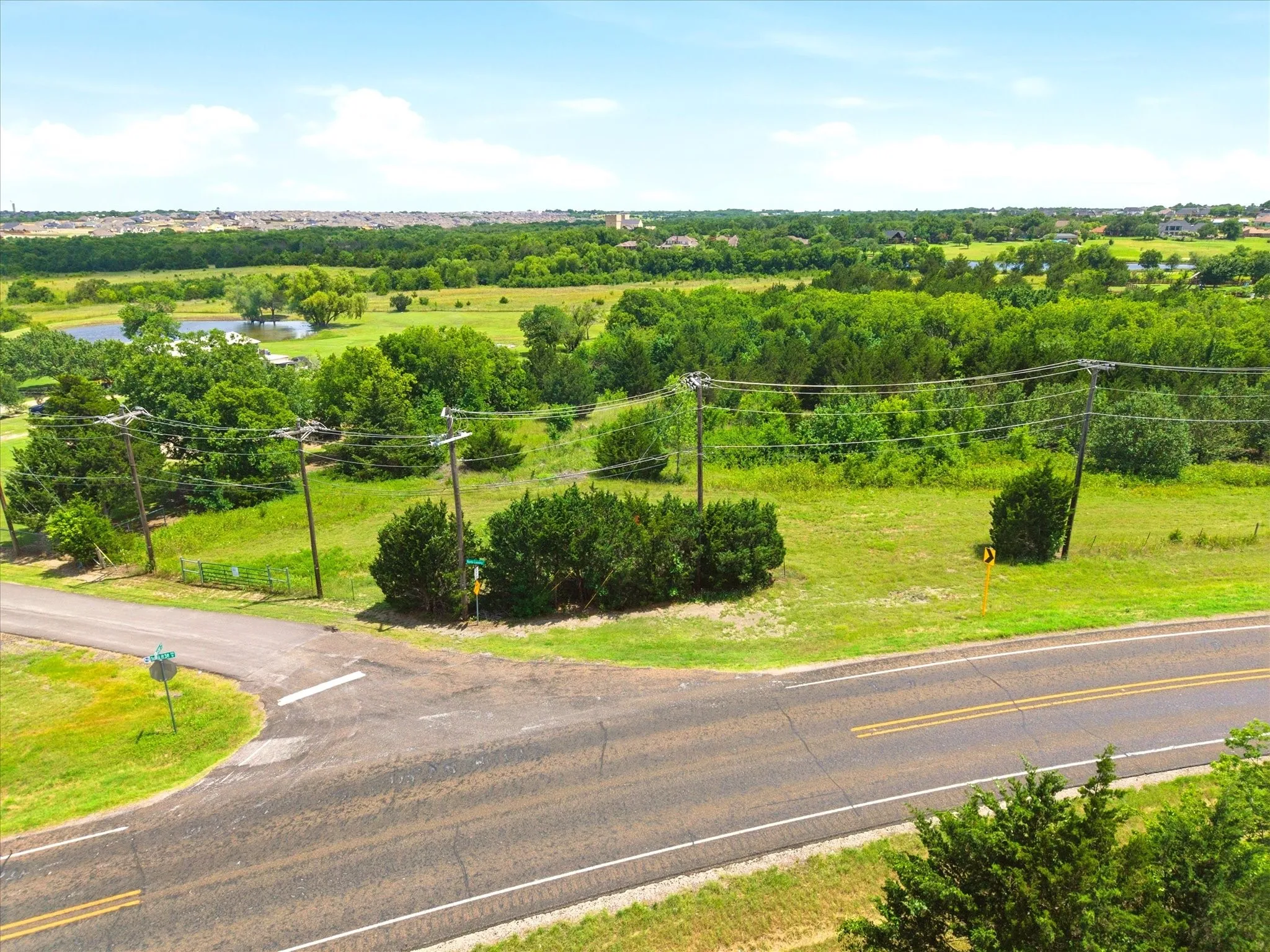 Prime location for your country estate here!