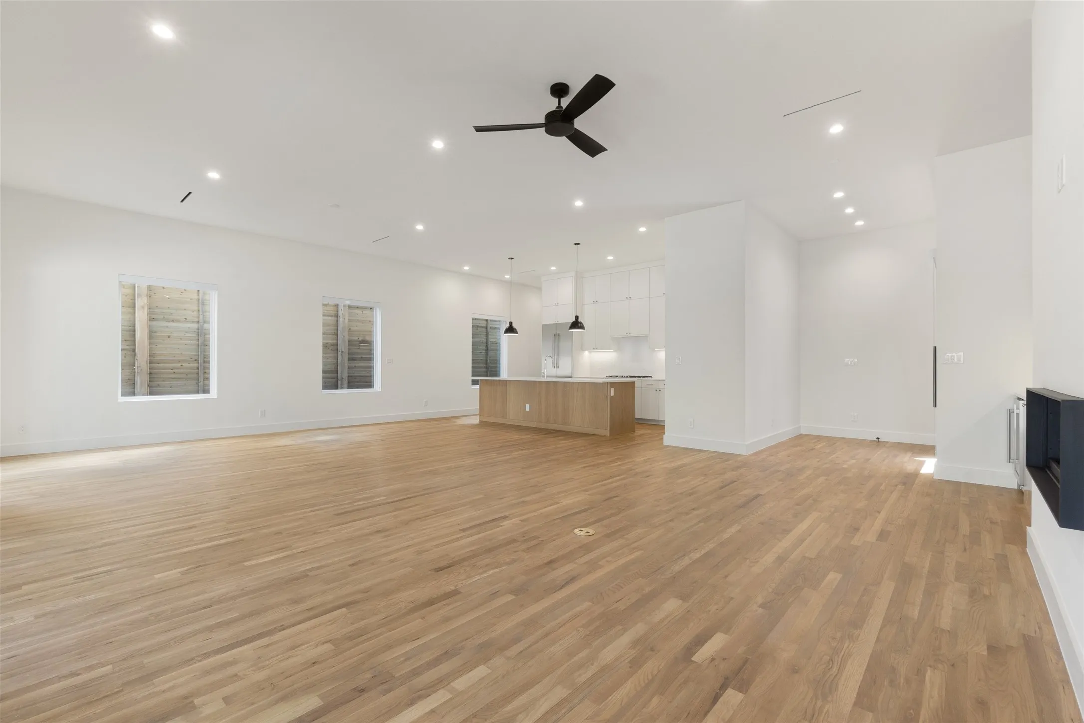 Duplex For Rent in Dallas County , 4420 Abbott Avenue, Dallas, Texas 75205, 3 Bedroom, 4 Bathroom, 2 Garage spaces, 3,716 Sqft, built in 2023, mls#21312954, Real Estate Agent in Dallas, Homes For Rent in Dallas county, Homes For Rent in Dallas, Realtor in Dallas Texas, Real Estate Brokerage Independent Realty Texas, Luminita Cordes Realtor