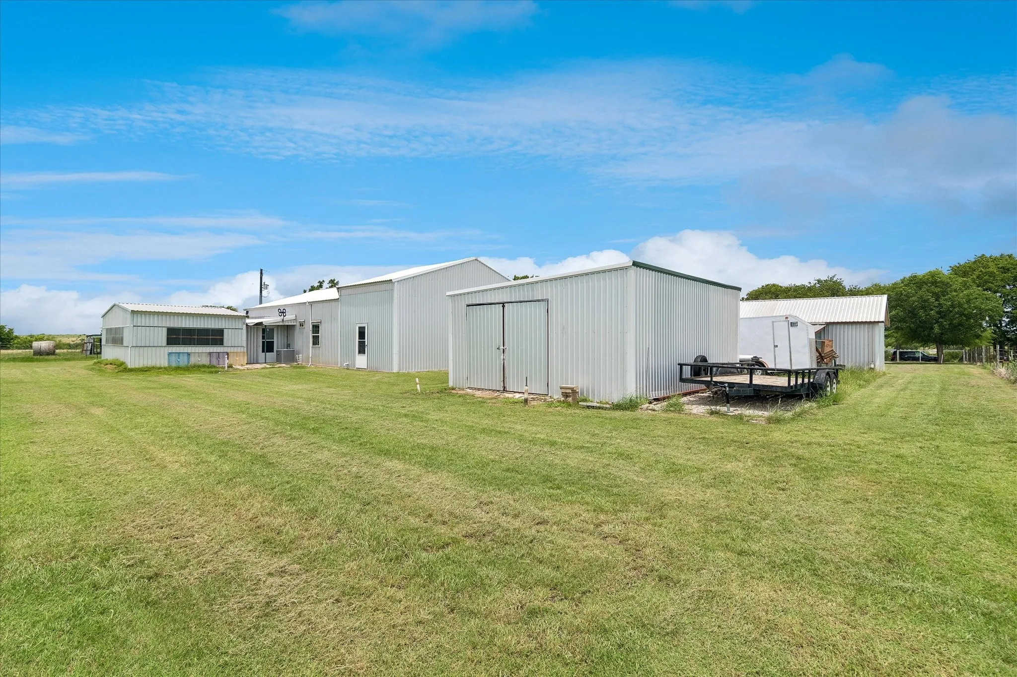 Farm For Sale in Denton County , 3007 Mc Reynolds Road, Sanger, Texas 76266, 5 Bedroom, 4 Bathroom, 2 Garage spaces, 3,616 Sqft, built in 1995, mls#21303145, Real Estate Agent in Sanger, Homes For Sale in Denton county, Homes For Sale in Sanger, Realtor in Sanger Texas, Real Estate Brokerage Independent Realty Texas, Luminita Cordes Realtor