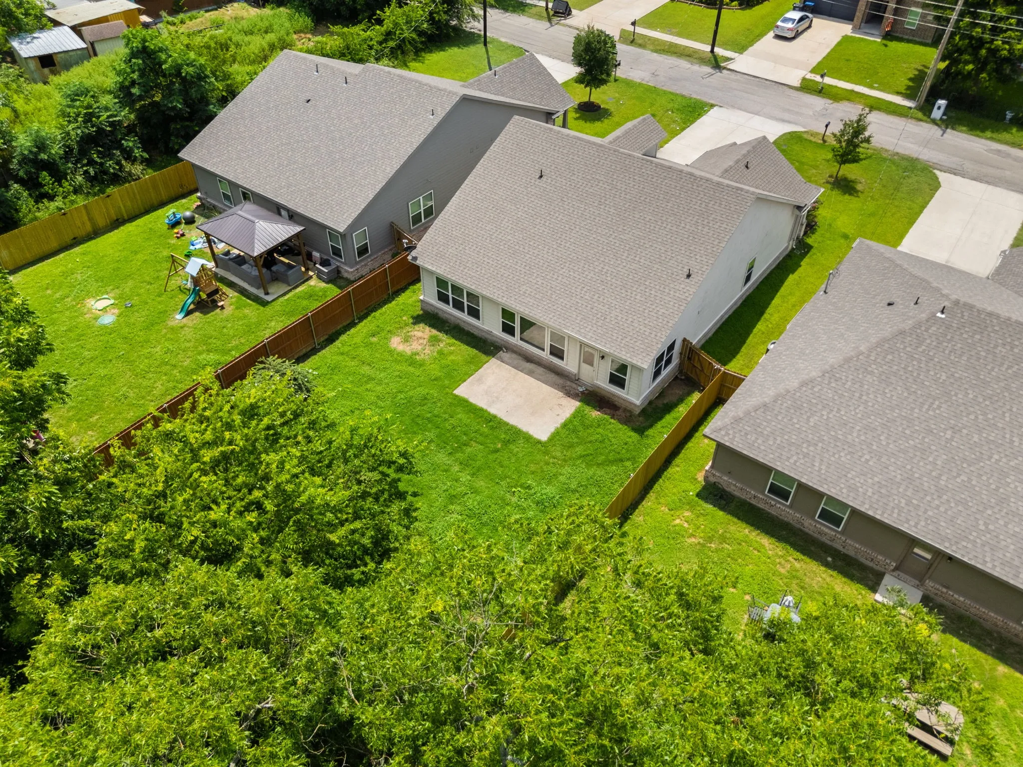 Single Family Residence For Sale in Hunt County , 913 Sayle, Greenville, Texas 75401, 3 Bedrooms, 2 Bathrooms, 2 Garage spaces, 1,571 Sqft, built in 2022, Price $235,000, mls#21309449, Real Estate Agent in Greenville, Homes For Sale in Hunt county, Homes For Sale in Greenville, Realtor in Greenville Texas, Real Estate Brokerage Independent Realty Texas, Luminita Cordes Realtor