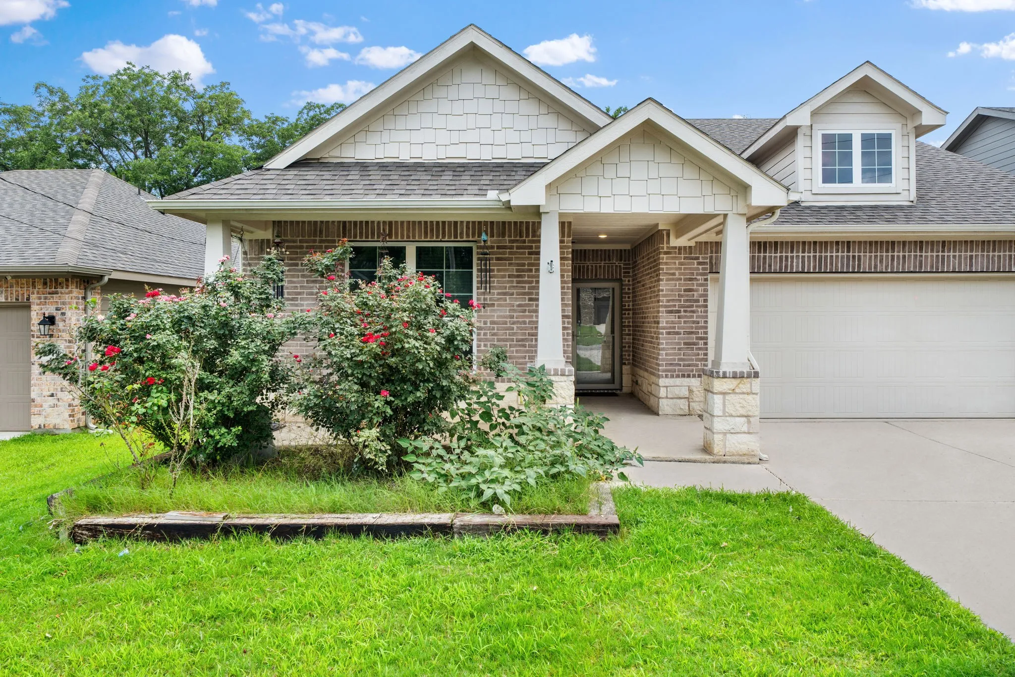 Single Family Residence For Sale in Hunt County , 913 Sayle, Greenville, Texas 75401, 3 Bedrooms, 2 Bathrooms, 2 Garage spaces, 1,571 Sqft, built in 2022, Price $235,000, mls#21309449, Real Estate Agent in Greenville, Homes For Sale in Hunt county, Homes For Sale in Greenville, Realtor in Greenville Texas, Real Estate Brokerage Independent Realty Texas, Luminita Cordes Realtor