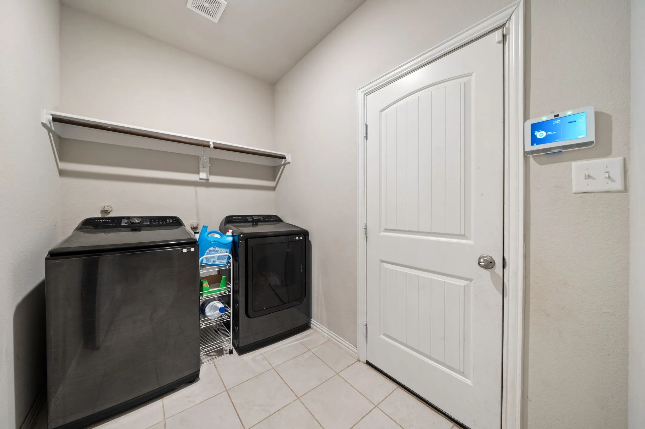 Single Family Residence For Sale in Hunt County , 913 Sayle, Greenville, Texas 75401, 3 Bedrooms, 2 Bathrooms, 2 Garage spaces, 1,571 Sqft, built in 2022, Price $235,000, mls#21309449, Real Estate Agent in Greenville, Homes For Sale in Hunt county, Homes For Sale in Greenville, Realtor in Greenville Texas, Real Estate Brokerage Independent Realty Texas, Luminita Cordes Realtor