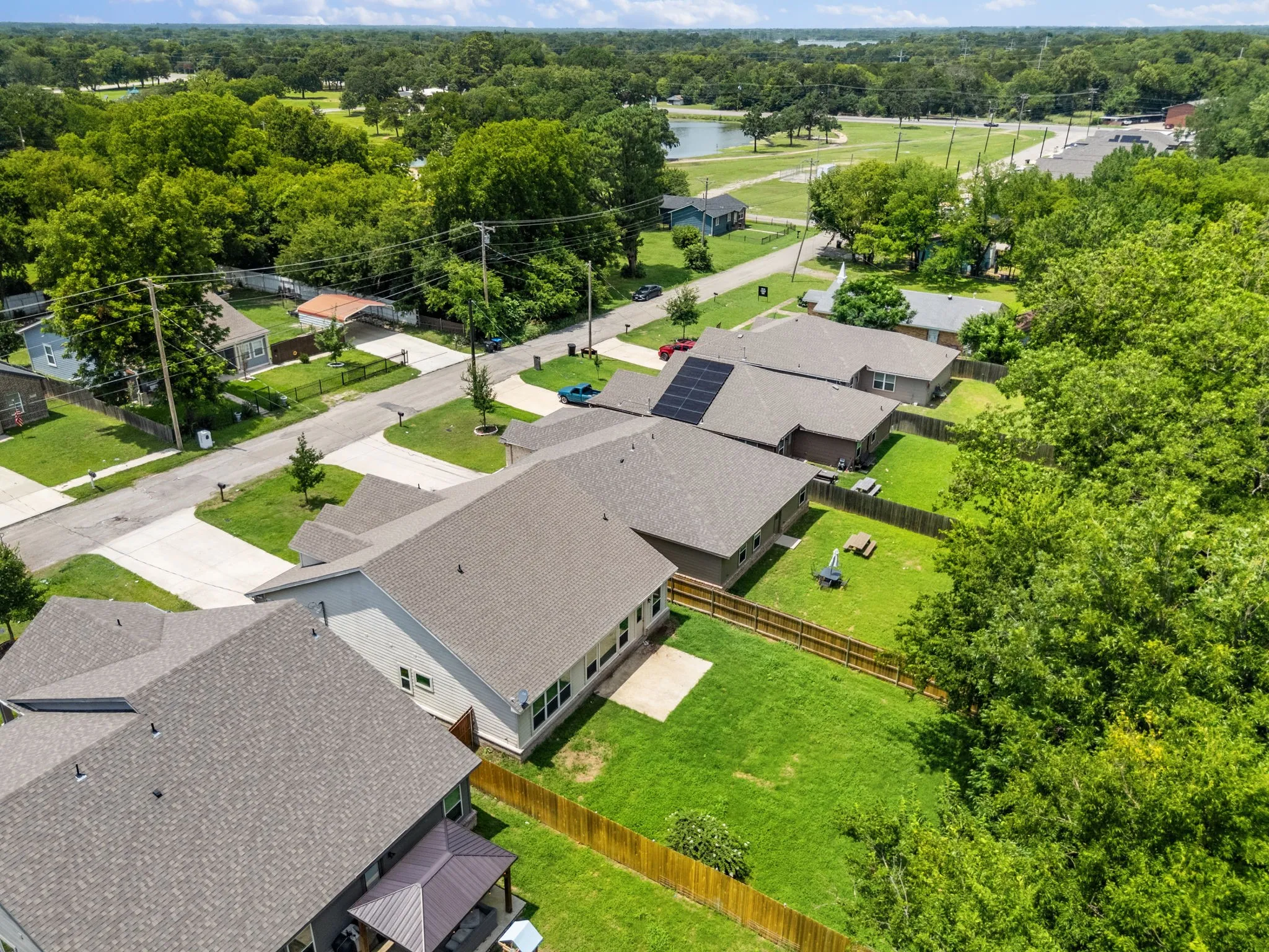Single Family Residence For Sale in Hunt County , 913 Sayle, Greenville, Texas 75401, 3 Bedrooms, 2 Bathrooms, 2 Garage spaces, 1,571 Sqft, built in 2022, Price $235,000, mls#21309449, Real Estate Agent in Greenville, Homes For Sale in Hunt county, Homes For Sale in Greenville, Realtor in Greenville Texas, Real Estate Brokerage Independent Realty Texas, Luminita Cordes Realtor