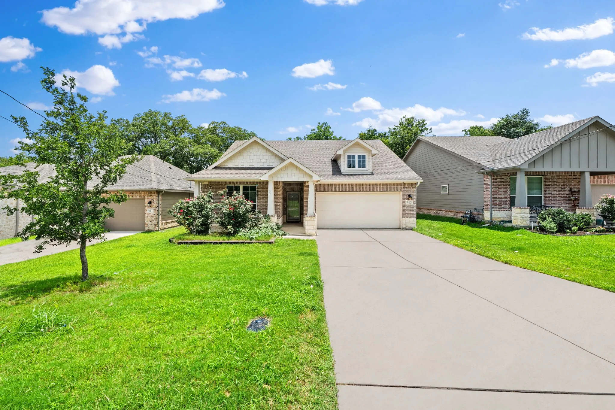 Single Family Residence For Sale in Hunt County , 913 Sayle, Greenville, Texas 75401, 3 Bedrooms, 2 Bathrooms, 2 Garage spaces, 1,571 Sqft, built in 2022, Price $235,000, mls#21309449, Real Estate Agent in Greenville, Homes For Sale in Hunt county, Homes For Sale in Greenville, Realtor in Greenville Texas, Real Estate Brokerage Independent Realty Texas, Luminita Cordes Realtor