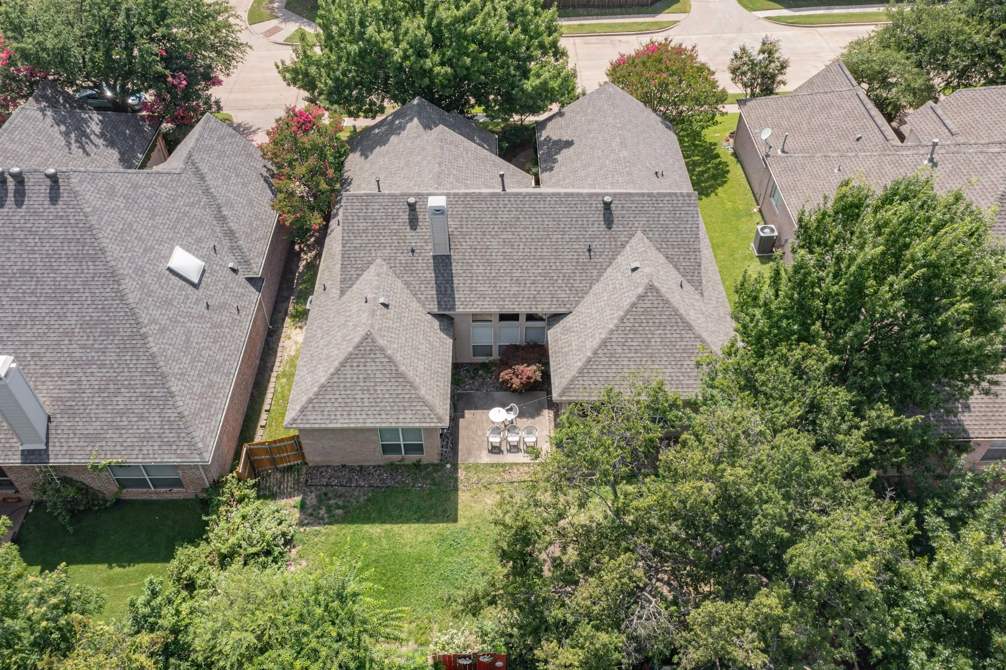 Single Family Residence For Sale in Collin County , 7918 Ruskin Circle, Frisco, Texas 75034, 4 Bedroom, 3 Bathroom, 2 Garage spaces, 2,360 Sqft, built in 1998, mls#21314196, Real Estate Agent in Frisco, Homes For Sale in Collin county, Homes For Sale in Frisco, Realtor in Frisco Texas, Real Estate Brokerage Independent Realty Texas, Luminita Cordes Realtor