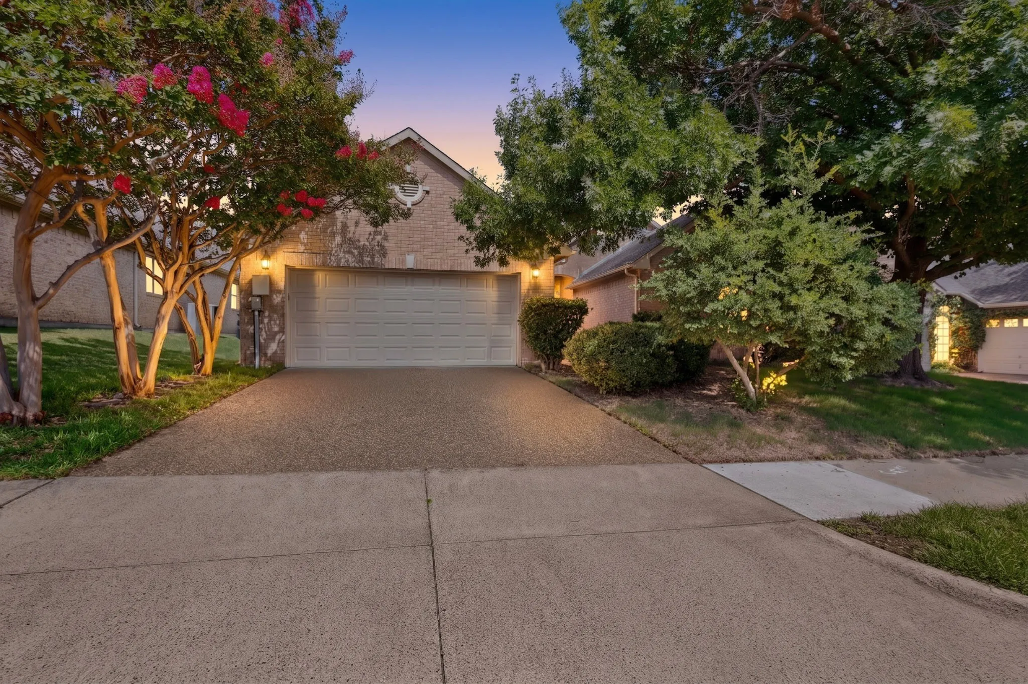 Single Family Residence For Sale in Collin County , 7918 Ruskin Circle, Frisco, Texas 75034, 4 Bedroom, 3 Bathroom, 2 Garage spaces, 2,360 Sqft, built in 1998, mls#21314196, Real Estate Agent in Frisco, Homes For Sale in Collin county, Homes For Sale in Frisco, Realtor in Frisco Texas, Real Estate Brokerage Independent Realty Texas, Luminita Cordes Realtor