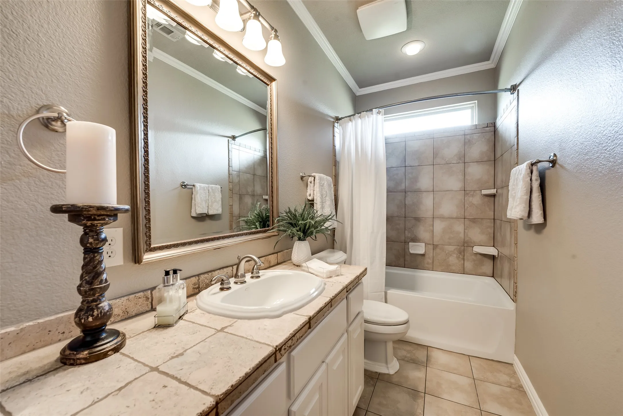 Single Family Residence For Sale in Denton County , 2012 Winthrop Hill Road, Denton, Texas 76226, 4 Bedroom, 4 Bathroom, 2 Garage spaces, 3,922 Sqft, built in 2006, mls#21287614, Real Estate Agent in Denton, Homes For Sale in Denton county, Homes For Sale in Denton, Realtor in Denton Texas, Real Estate Brokerage Independent Realty Texas, Luminita Cordes Realtor