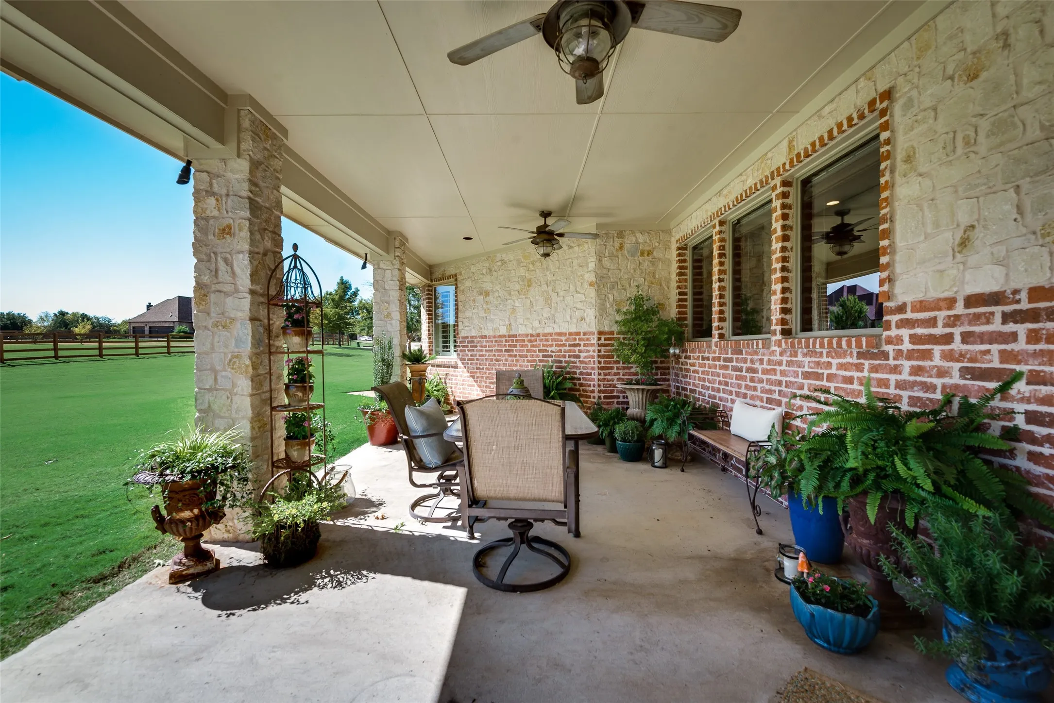 Single Family Residence For Sale in Denton County , 2012 Winthrop Hill Road, Denton, Texas 76226, 4 Bedroom, 4 Bathroom, 2 Garage spaces, 3,922 Sqft, built in 2006, mls#21287614, Real Estate Agent in Denton, Homes For Sale in Denton county, Homes For Sale in Denton, Realtor in Denton Texas, Real Estate Brokerage Independent Realty Texas, Luminita Cordes Realtor