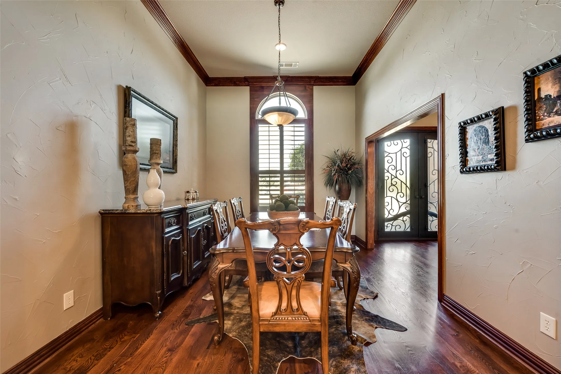 Single Family Residence For Sale in Denton County , 2012 Winthrop Hill Road, Denton, Texas 76226, 4 Bedroom, 4 Bathroom, 2 Garage spaces, 3,922 Sqft, built in 2006, mls#21287614, Real Estate Agent in Denton, Homes For Sale in Denton county, Homes For Sale in Denton, Realtor in Denton Texas, Real Estate Brokerage Independent Realty Texas, Luminita Cordes Realtor