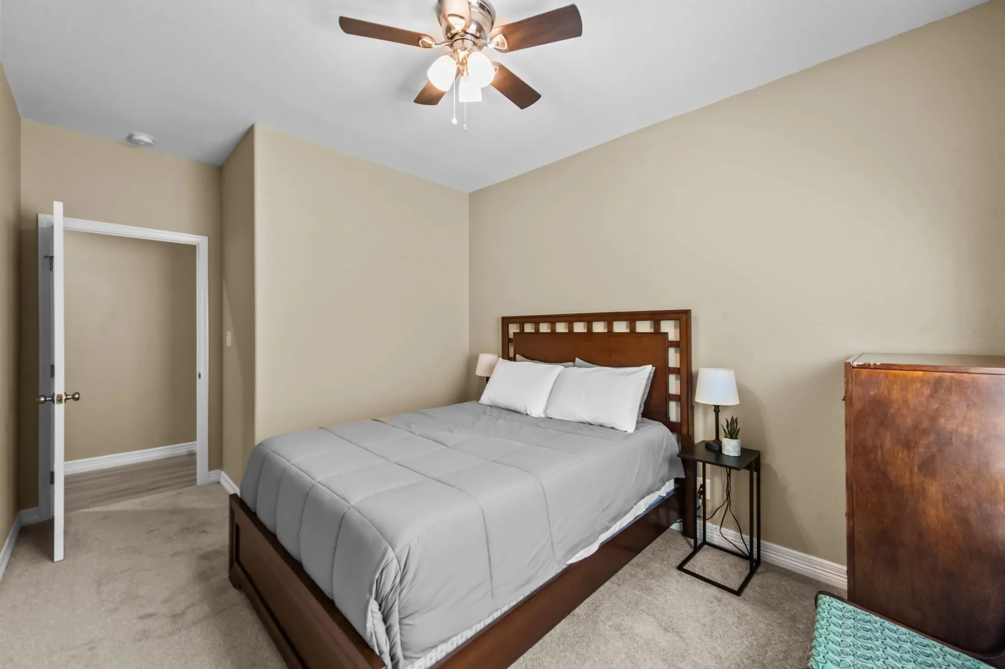 Duplex For Rent in Grayson County , 613 W Elm Street, Denison, Texas 75020, 3 Bedroom, 2 Bathroom, Garage spaces, 2,711 Sqft, built in 2022, mls#21314311, Real Estate Agent in Denison, Homes For Rent in Grayson county, Homes For Rent in Denison, Realtor in Denison Texas, Real Estate Brokerage Independent Realty Texas, Luminita Cordes Realtor