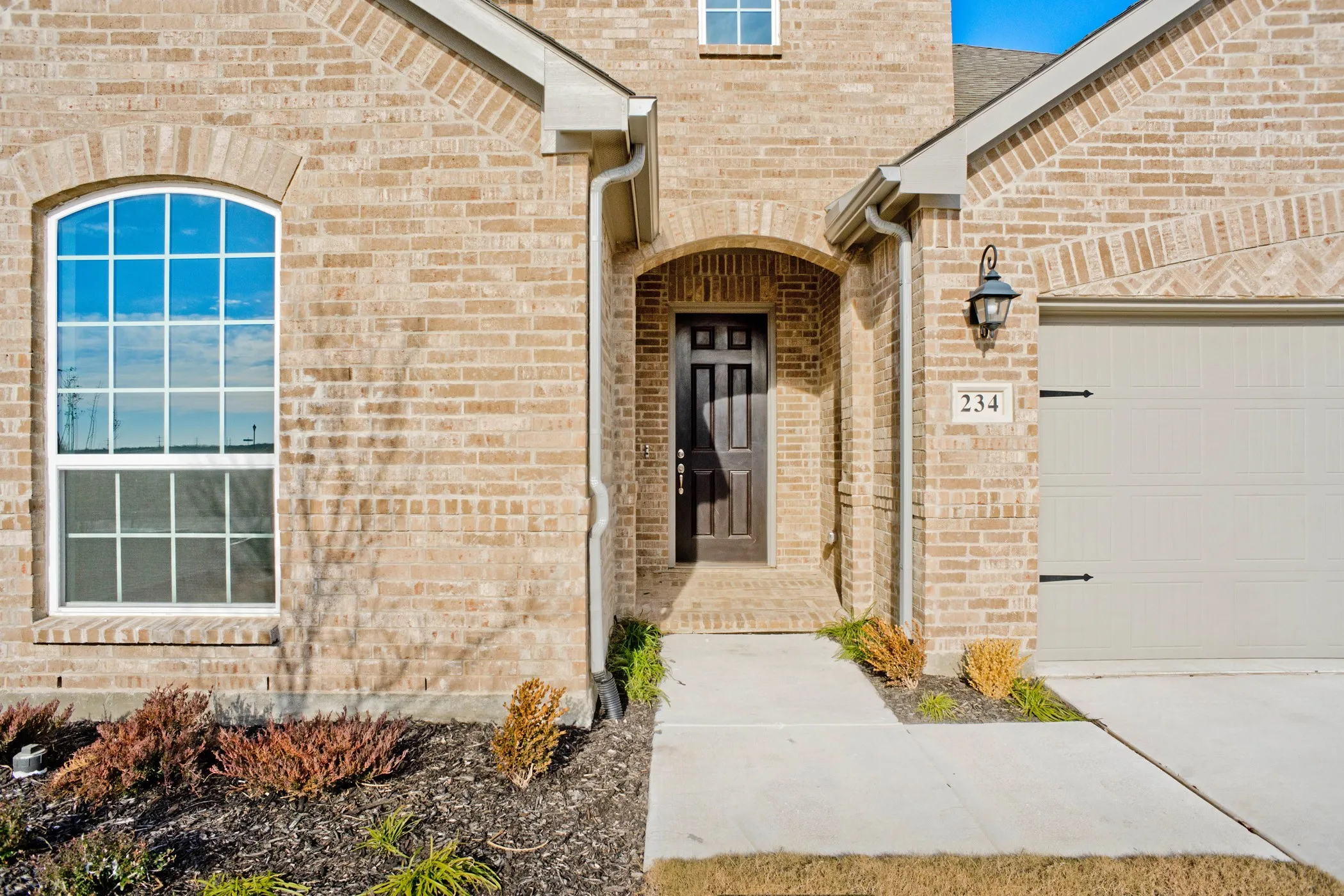 Single Family Residence For Sale in Wise County , 234 Buffalo Boulevard, Rhome, Texas 76078, 4 Bedroom, 3 Bathroom, 2 Garage spaces, 2,725 Sqft, built in 2023, mls#21314101, Real Estate Agent in Rhome, Homes For Sale in Wise county, Homes For Sale in Rhome, Realtor in Rhome Texas, Real Estate Brokerage Independent Realty Texas, Luminita Cordes Realtor