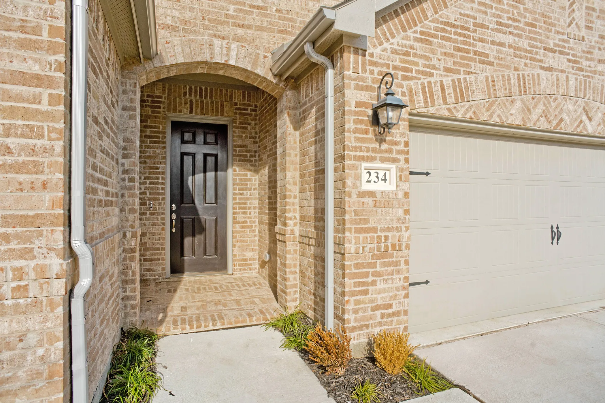 Single Family Residence For Sale in Wise County , 234 Buffalo Boulevard, Rhome, Texas 76078, 4 Bedroom, 3 Bathroom, 2 Garage spaces, 2,725 Sqft, built in 2023, mls#21314101, Real Estate Agent in Rhome, Homes For Sale in Wise county, Homes For Sale in Rhome, Realtor in Rhome Texas, Real Estate Brokerage Independent Realty Texas, Luminita Cordes Realtor