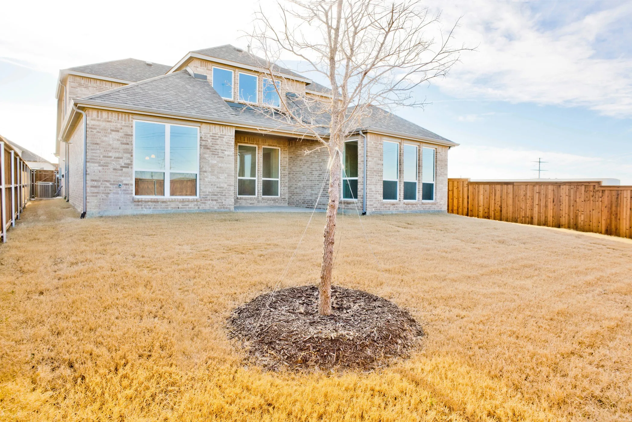 Single Family Residence For Sale in Wise County , 234 Buffalo Boulevard, Rhome, Texas 76078, 4 Bedroom, 3 Bathroom, 2 Garage spaces, 2,725 Sqft, built in 2023, mls#21314101, Real Estate Agent in Rhome, Homes For Sale in Wise county, Homes For Sale in Rhome, Realtor in Rhome Texas, Real Estate Brokerage Independent Realty Texas, Luminita Cordes Realtor