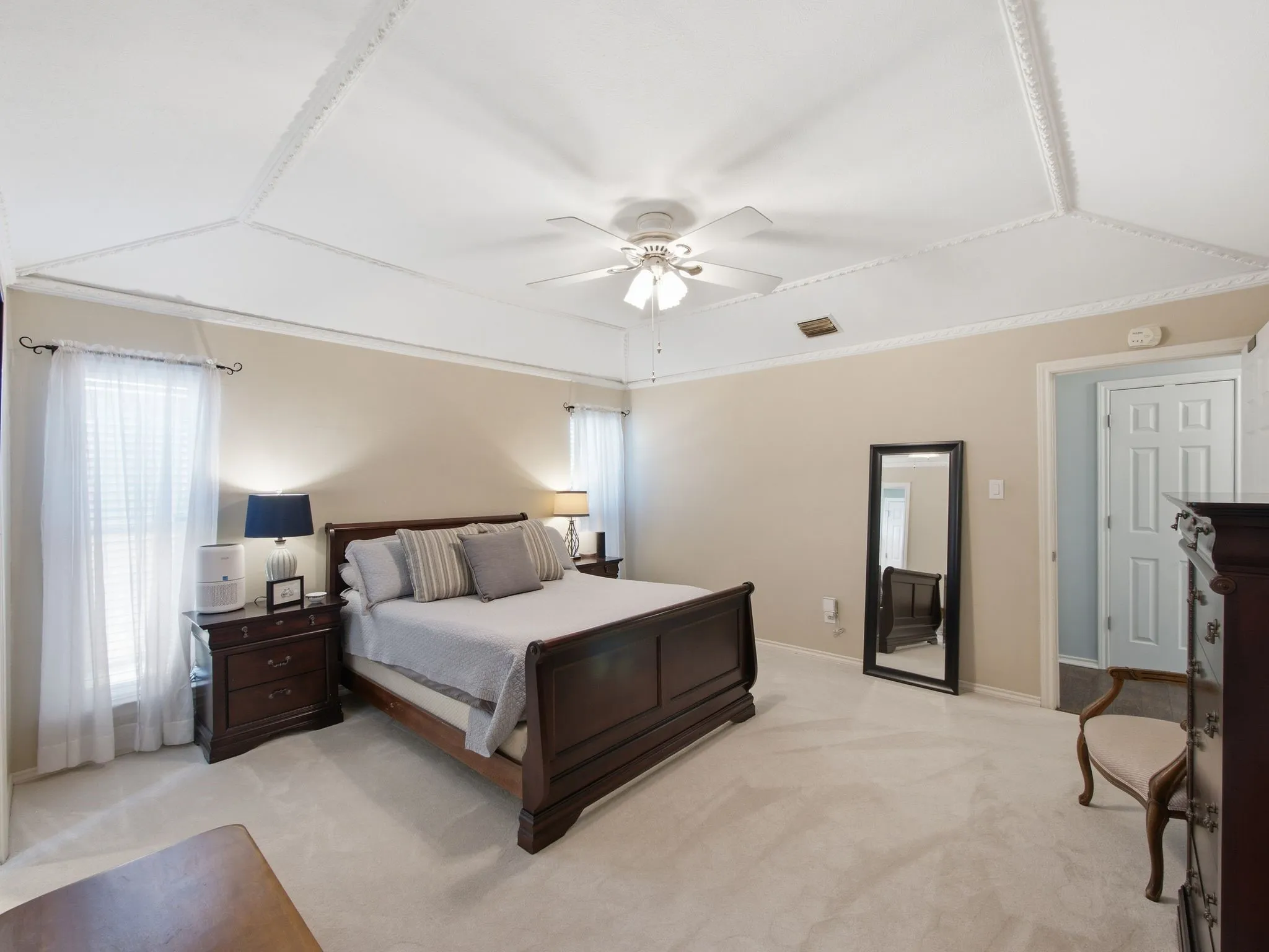 Single Family Residence For Sale in Dallas County , 1403 Concord Drive, Richardson, Texas 75081, 3 Bedroom, 2 Bathroom, 2 Garage spaces, 2,181 Sqft, built in 1980, mls#21313361, Real Estate Agent in Richardson, Homes For Sale in Dallas county, Homes For Sale in Richardson, Realtor in Richardson Texas, Real Estate Brokerage Independent Realty Texas, Luminita Cordes Realtor
