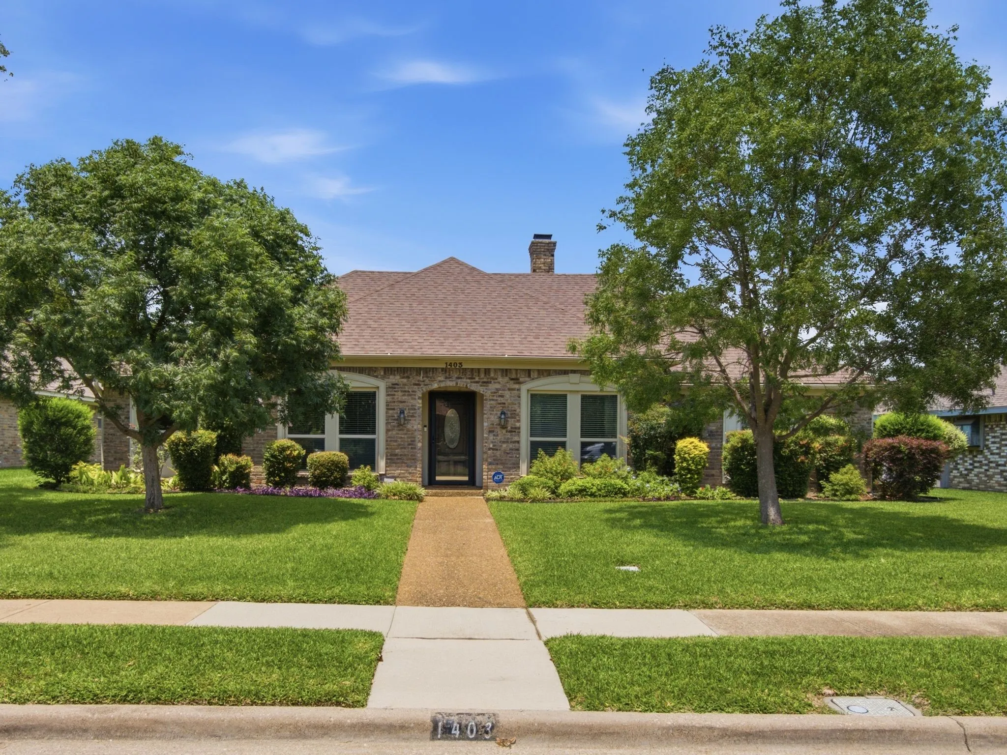Single Family Residence For Sale in Dallas County , 1403 Concord Drive, Richardson, Texas 75081, 3 Bedroom, 2 Bathroom, 2 Garage spaces, 2,181 Sqft, built in 1980, mls#21313361, Real Estate Agent in Richardson, Homes For Sale in Dallas county, Homes For Sale in Richardson, Realtor in Richardson Texas, Real Estate Brokerage Independent Realty Texas, Luminita Cordes Realtor