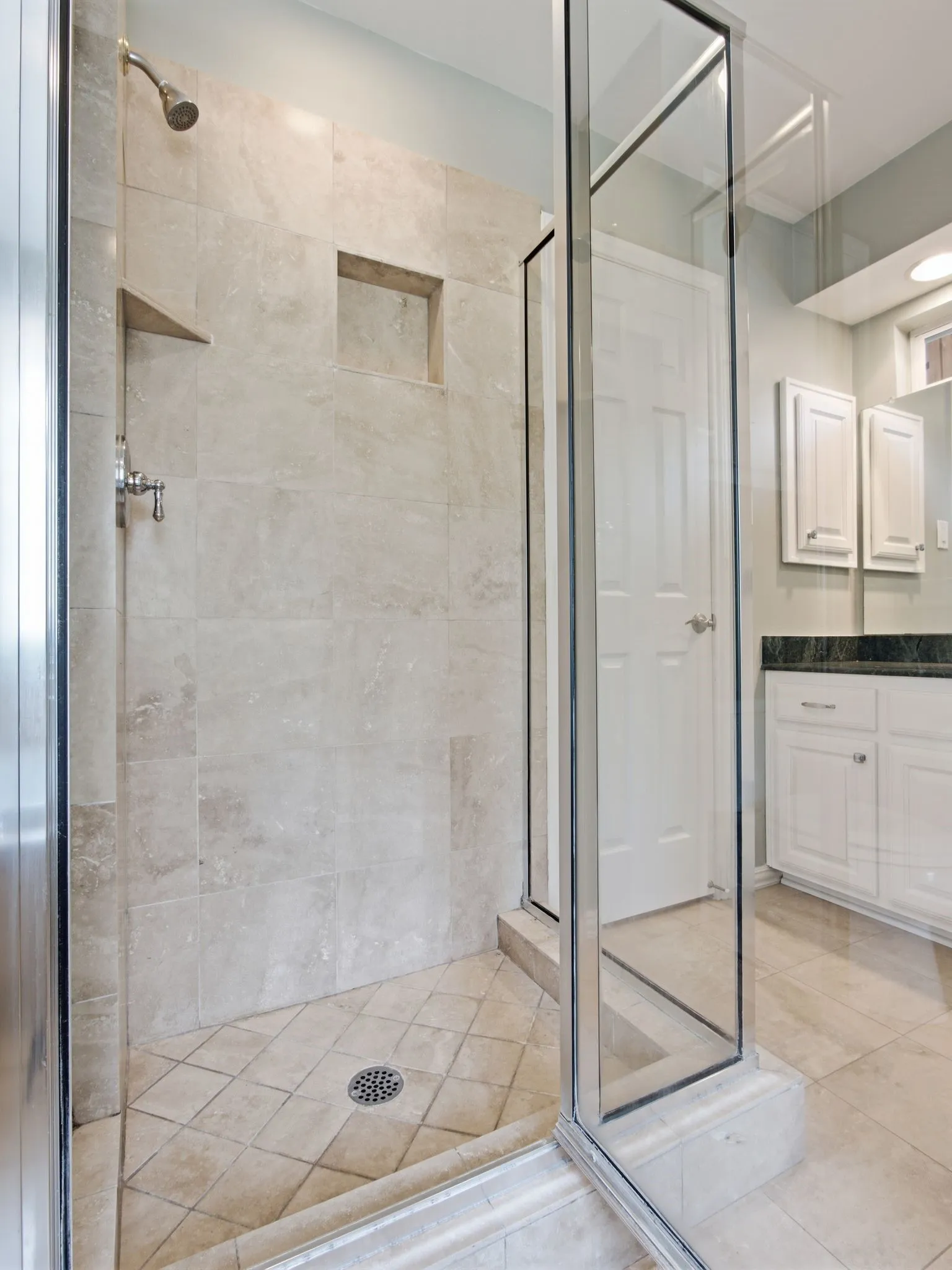Single Family Residence For Sale in Dallas County , 1403 Concord Drive, Richardson, Texas 75081, 3 Bedroom, 2 Bathroom, 2 Garage spaces, 2,181 Sqft, built in 1980, mls#21313361, Real Estate Agent in Richardson, Homes For Sale in Dallas county, Homes For Sale in Richardson, Realtor in Richardson Texas, Real Estate Brokerage Independent Realty Texas, Luminita Cordes Realtor