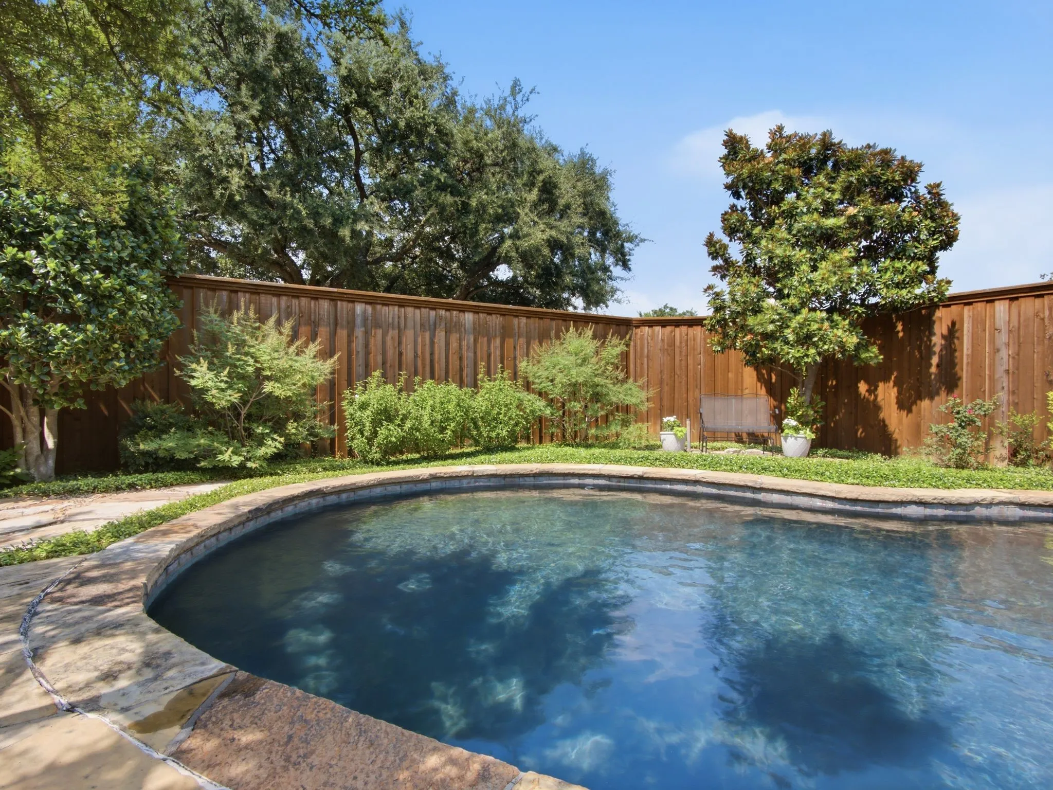 Single Family Residence For Sale in Dallas County , 1403 Concord Drive, Richardson, Texas 75081, 3 Bedroom, 2 Bathroom, 2 Garage spaces, 2,181 Sqft, built in 1980, mls#21313361, Real Estate Agent in Richardson, Homes For Sale in Dallas county, Homes For Sale in Richardson, Realtor in Richardson Texas, Real Estate Brokerage Independent Realty Texas, Luminita Cordes Realtor