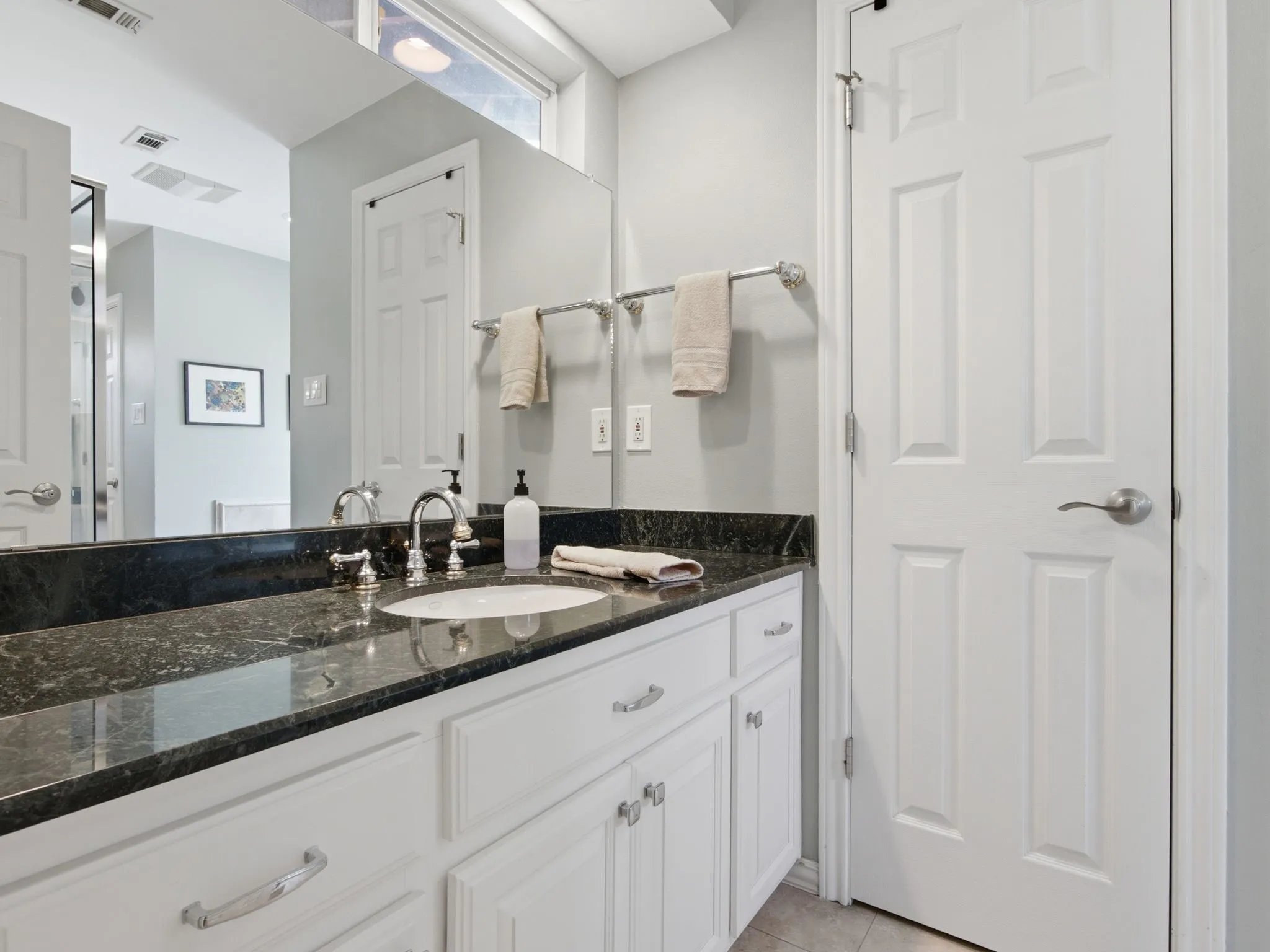 Single Family Residence For Sale in Dallas County , 1403 Concord Drive, Richardson, Texas 75081, 3 Bedroom, 2 Bathroom, 2 Garage spaces, 2,181 Sqft, built in 1980, mls#21313361, Real Estate Agent in Richardson, Homes For Sale in Dallas county, Homes For Sale in Richardson, Realtor in Richardson Texas, Real Estate Brokerage Independent Realty Texas, Luminita Cordes Realtor