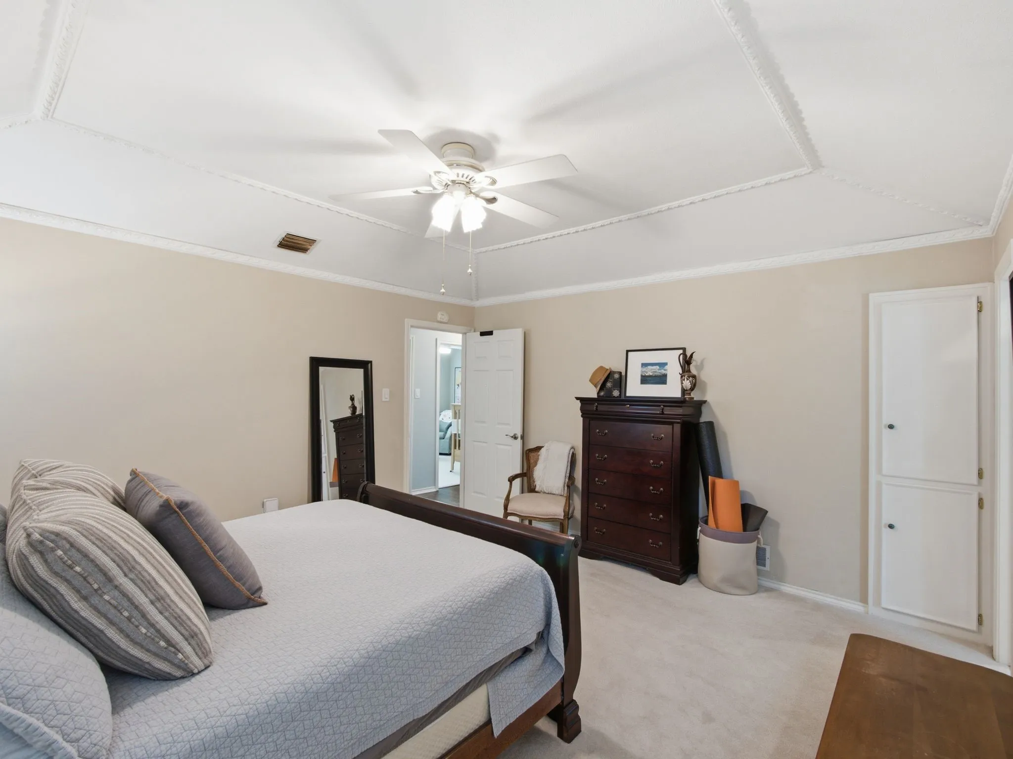 Single Family Residence For Sale in Dallas County , 1403 Concord Drive, Richardson, Texas 75081, 3 Bedroom, 2 Bathroom, 2 Garage spaces, 2,181 Sqft, built in 1980, mls#21313361, Real Estate Agent in Richardson, Homes For Sale in Dallas county, Homes For Sale in Richardson, Realtor in Richardson Texas, Real Estate Brokerage Independent Realty Texas, Luminita Cordes Realtor