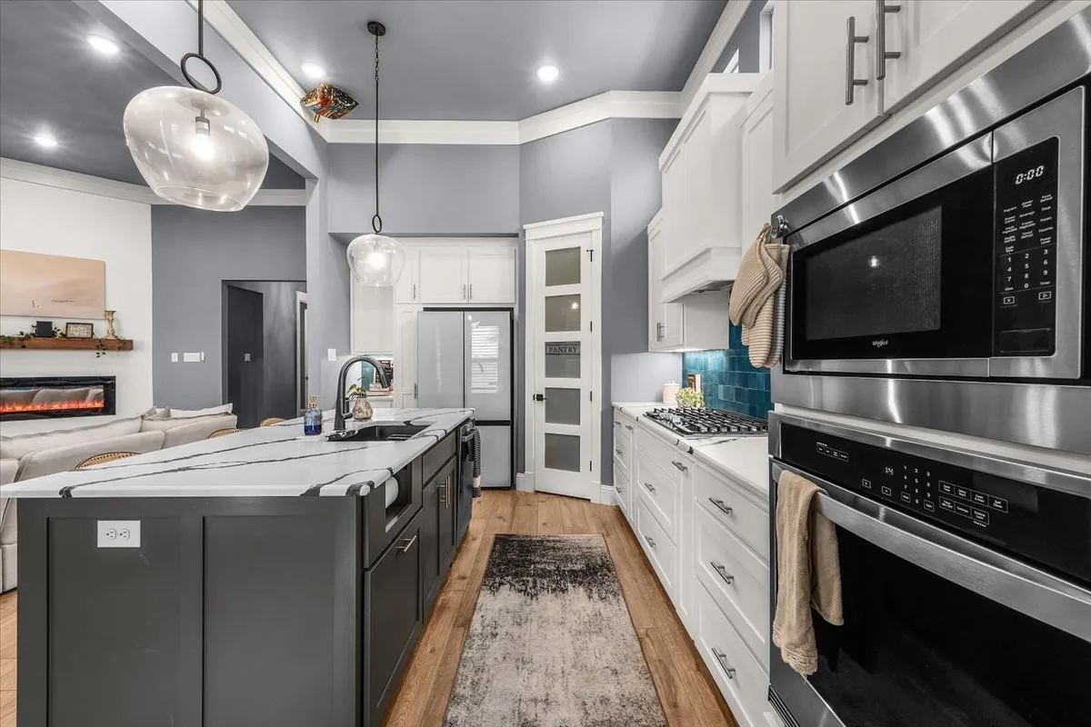 Single Family Residence For Sale in Johnson County , 2721 River Path Court, Burleson, Texas 76028, 4 Bedroom, 4 Bathroom, 3 Garage spaces, 2,775 Sqft, built in 2022, mls#21314258, Real Estate Agent in Burleson, Homes For Sale in Johnson county, Homes For Sale in Burleson, Realtor in Burleson Texas, Real Estate Brokerage Independent Realty Texas, Luminita Cordes Realtor