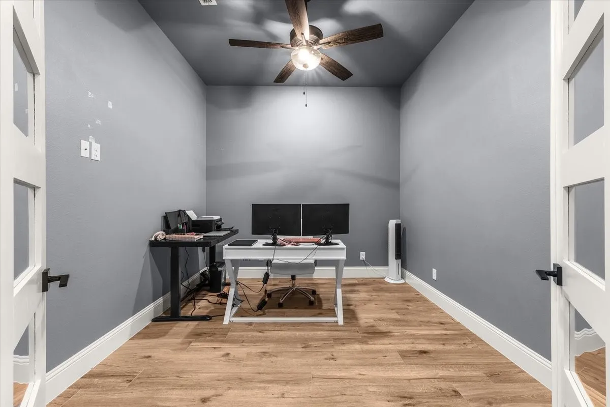 Single Family Residence For Sale in Johnson County , 2721 River Path Court, Burleson, Texas 76028, 4 Bedroom, 4 Bathroom, 3 Garage spaces, 2,775 Sqft, built in 2022, mls#21314258, Real Estate Agent in Burleson, Homes For Sale in Johnson county, Homes For Sale in Burleson, Realtor in Burleson Texas, Real Estate Brokerage Independent Realty Texas, Luminita Cordes Realtor