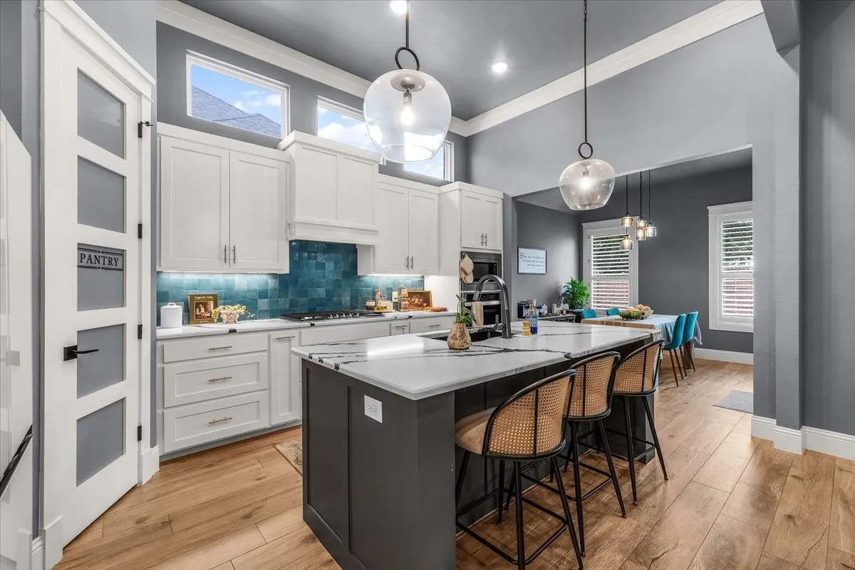 Single Family Residence For Sale in Johnson County , 2721 River Path Court, Burleson, Texas 76028, 4 Bedroom, 4 Bathroom, 3 Garage spaces, 2,775 Sqft, built in 2022, mls#21314258, Real Estate Agent in Burleson, Homes For Sale in Johnson county, Homes For Sale in Burleson, Realtor in Burleson Texas, Real Estate Brokerage Independent Realty Texas, Luminita Cordes Realtor